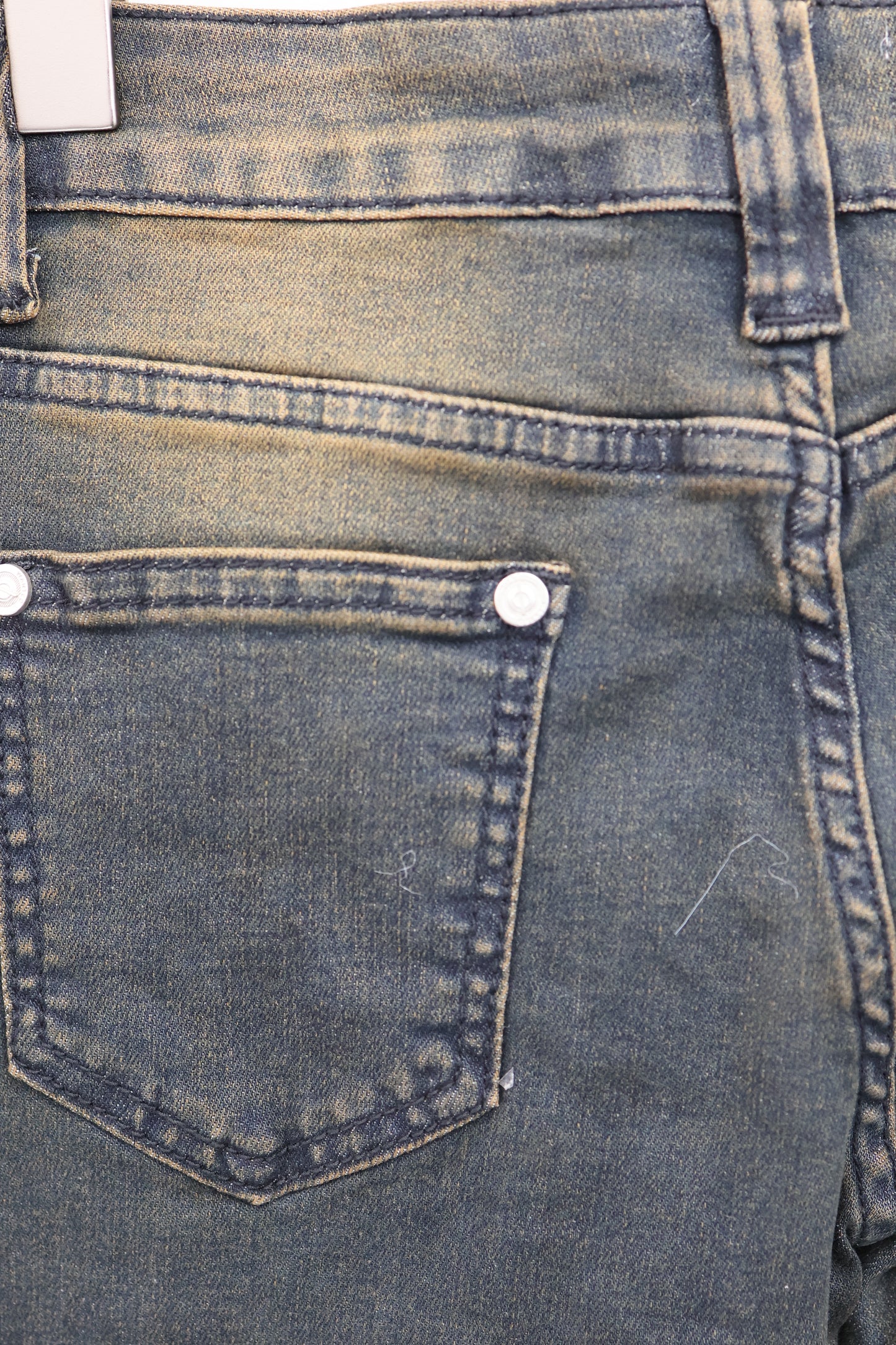 Dirty Cargo Flare A265