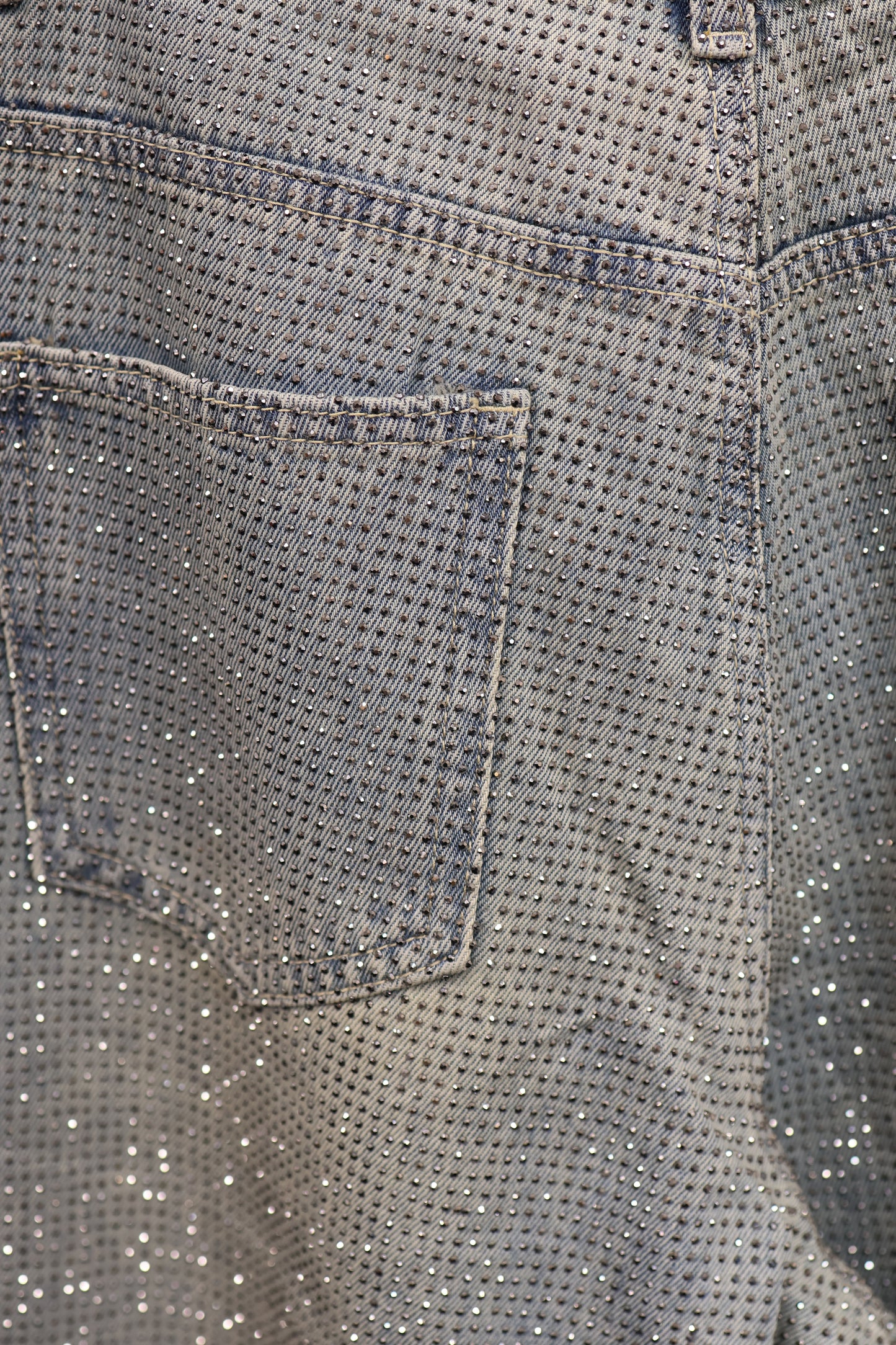 24-K18
stone loose denim A173