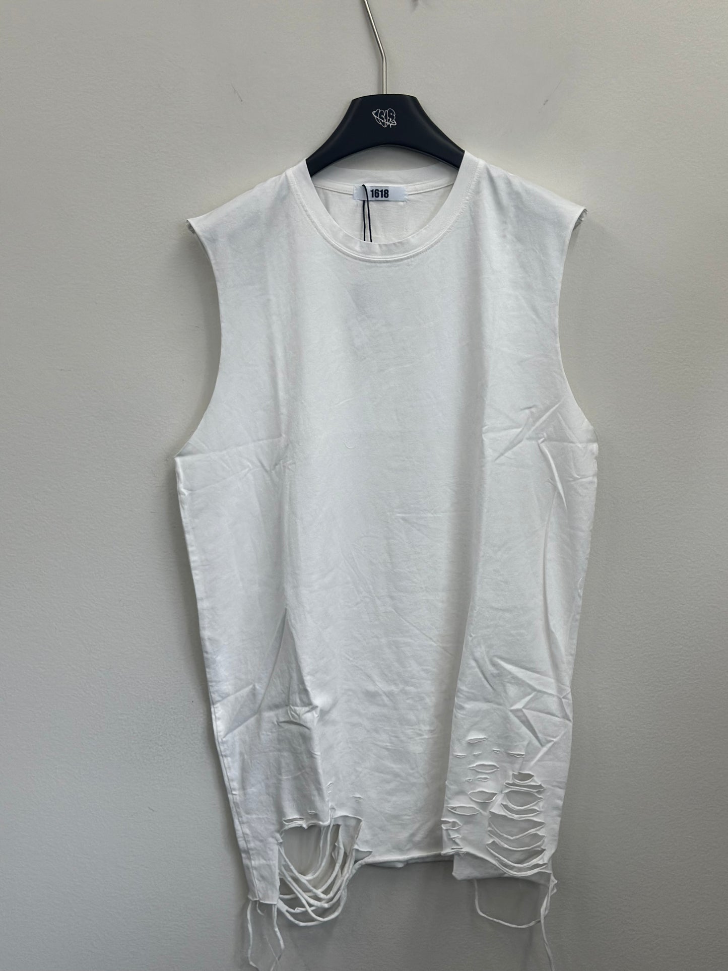 layered tank A207