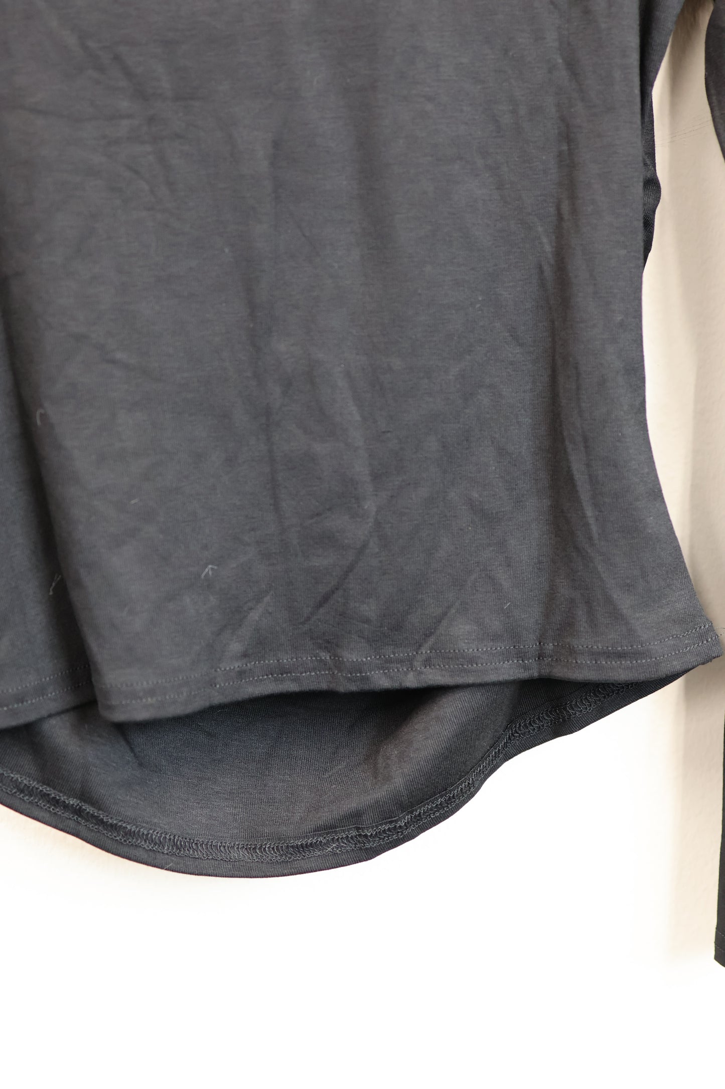 Logo Ribbon off-shoulder Top A299