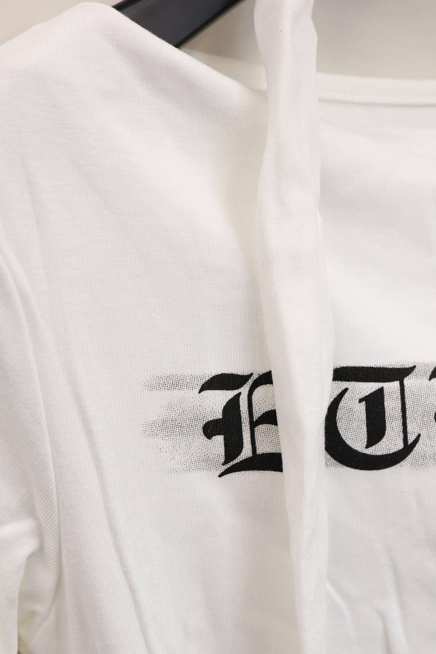 Logo Ribbon off-shoulder Top A299