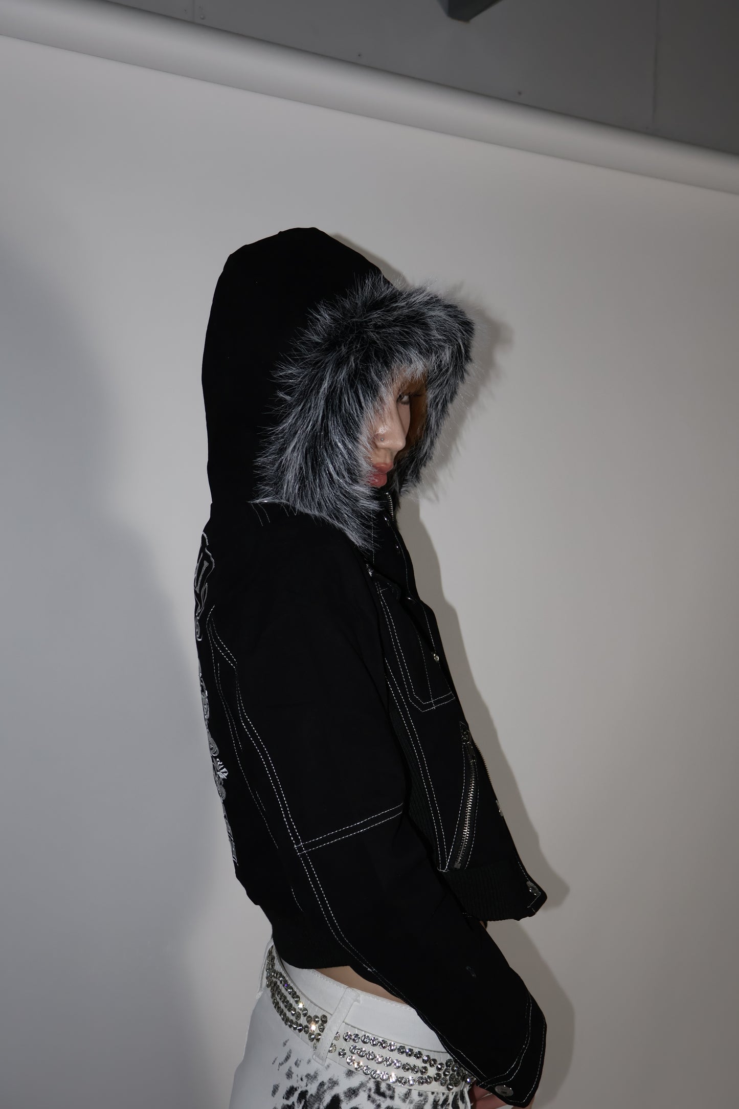 25-943 Frost Hood  A341