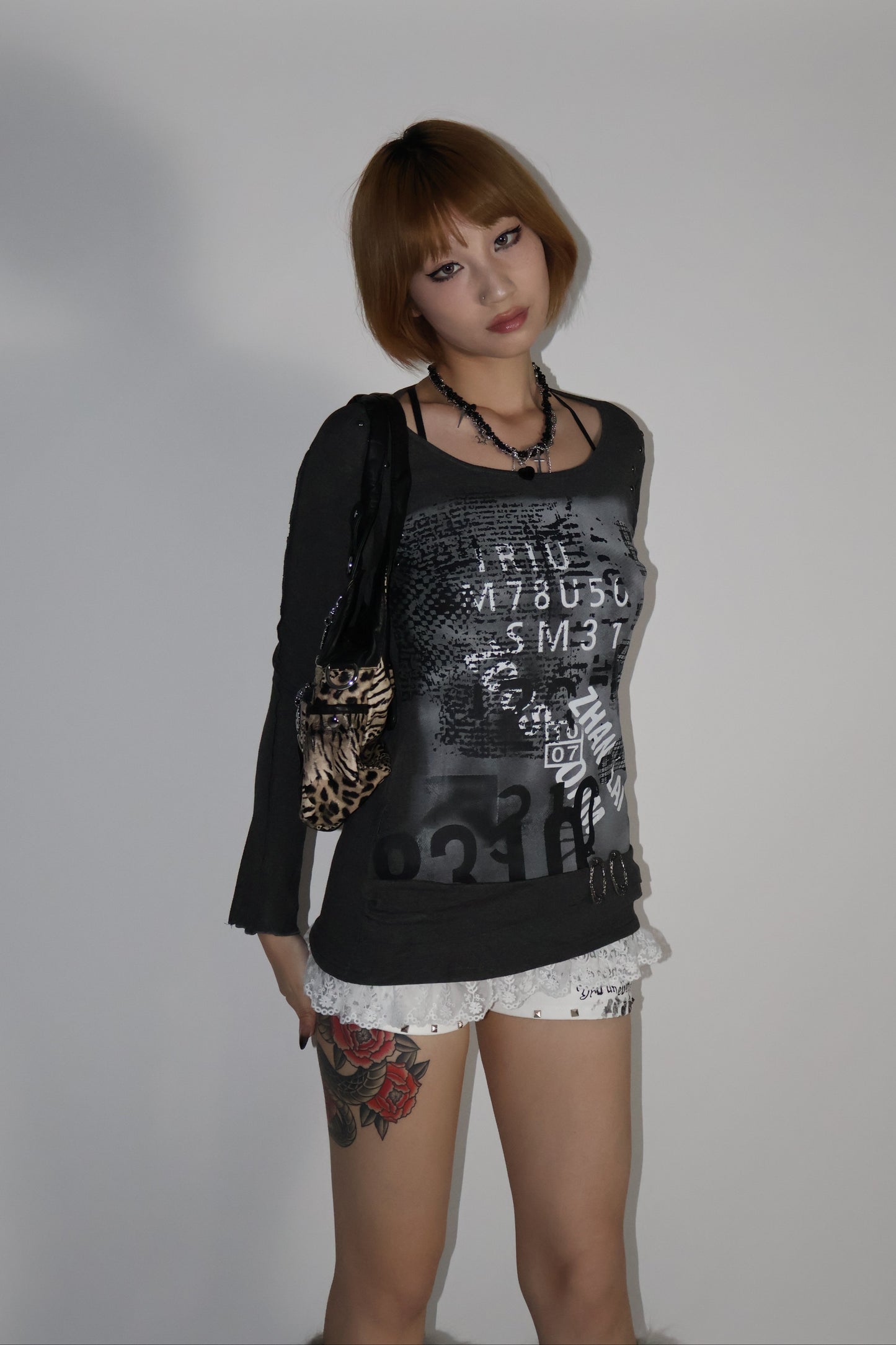 25-933 Code Print Top A357