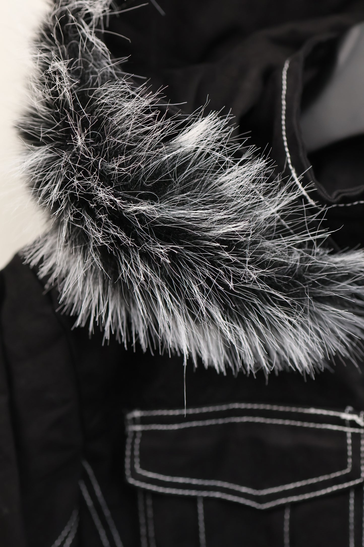 25-943 Frost Hood  A341