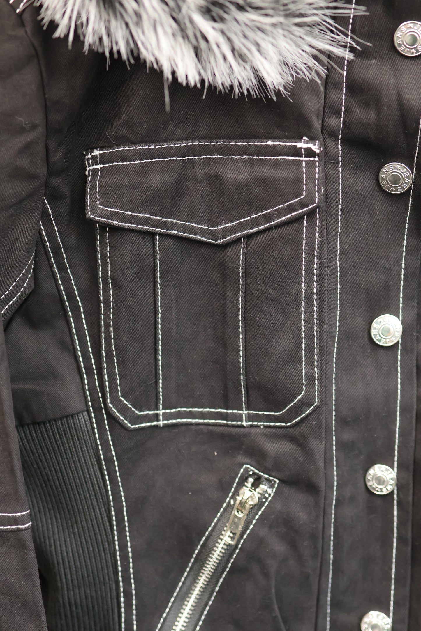 25-943 Frost Hood  A341