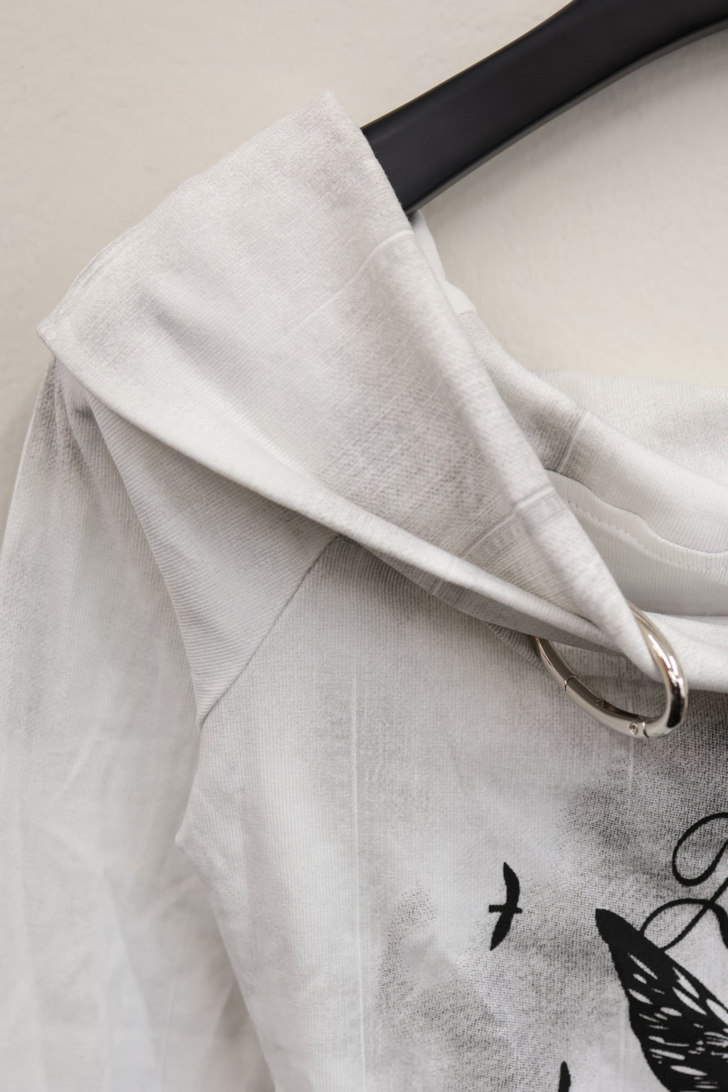 25-919 Angel Print Top A337