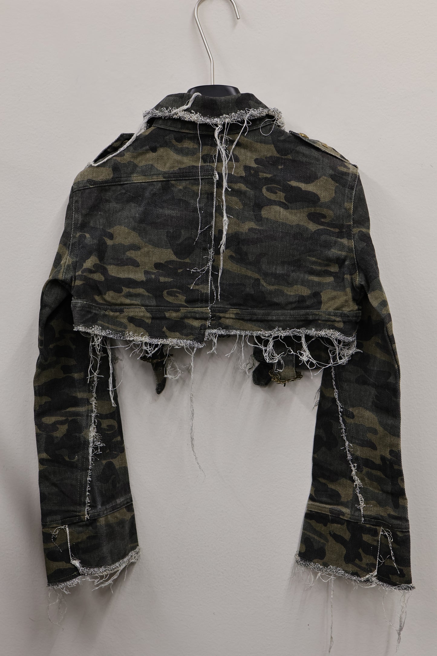 25-931 Camo Cut Jacket  A347