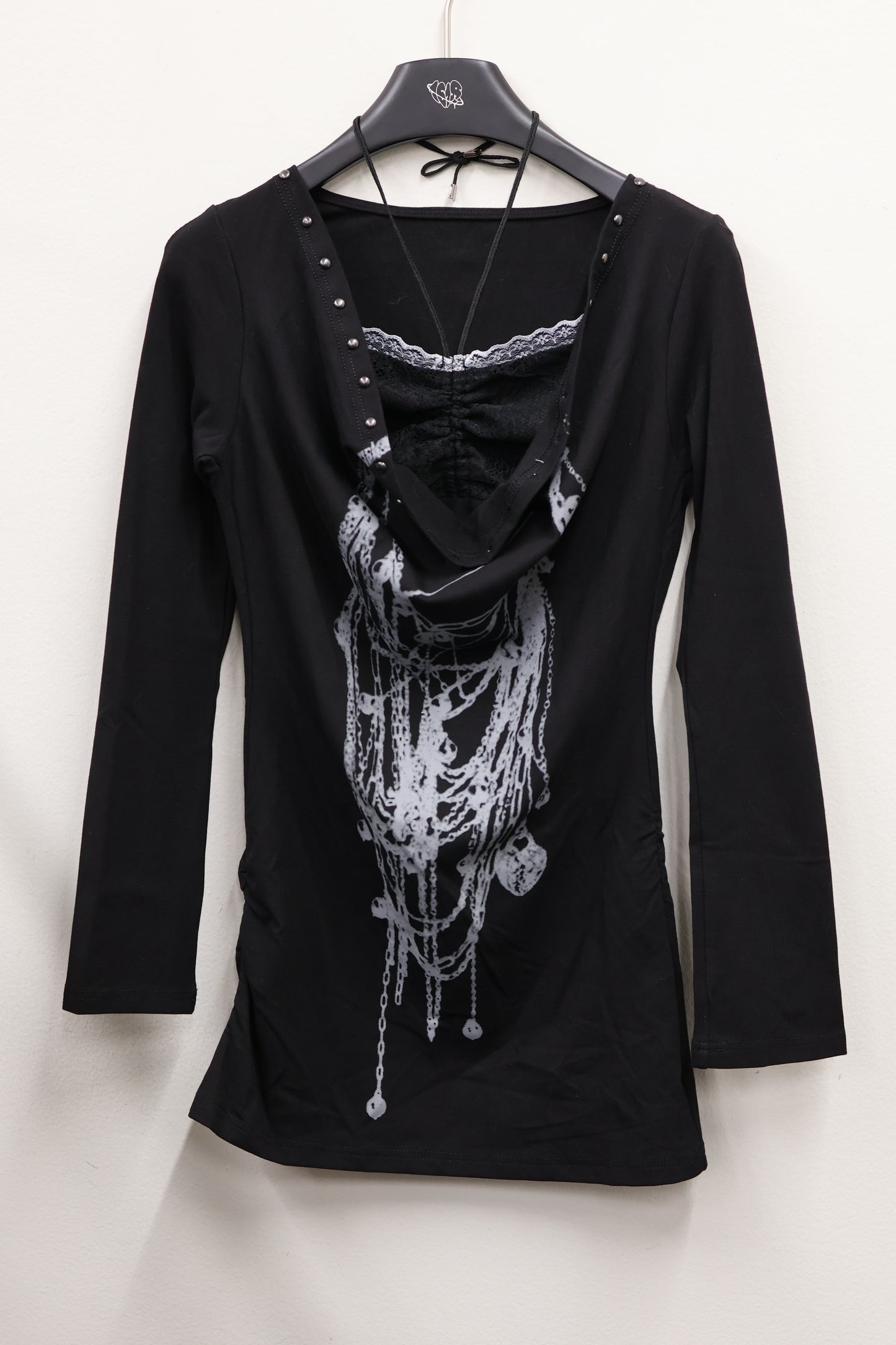 25-942 Chain Cross L/S A345