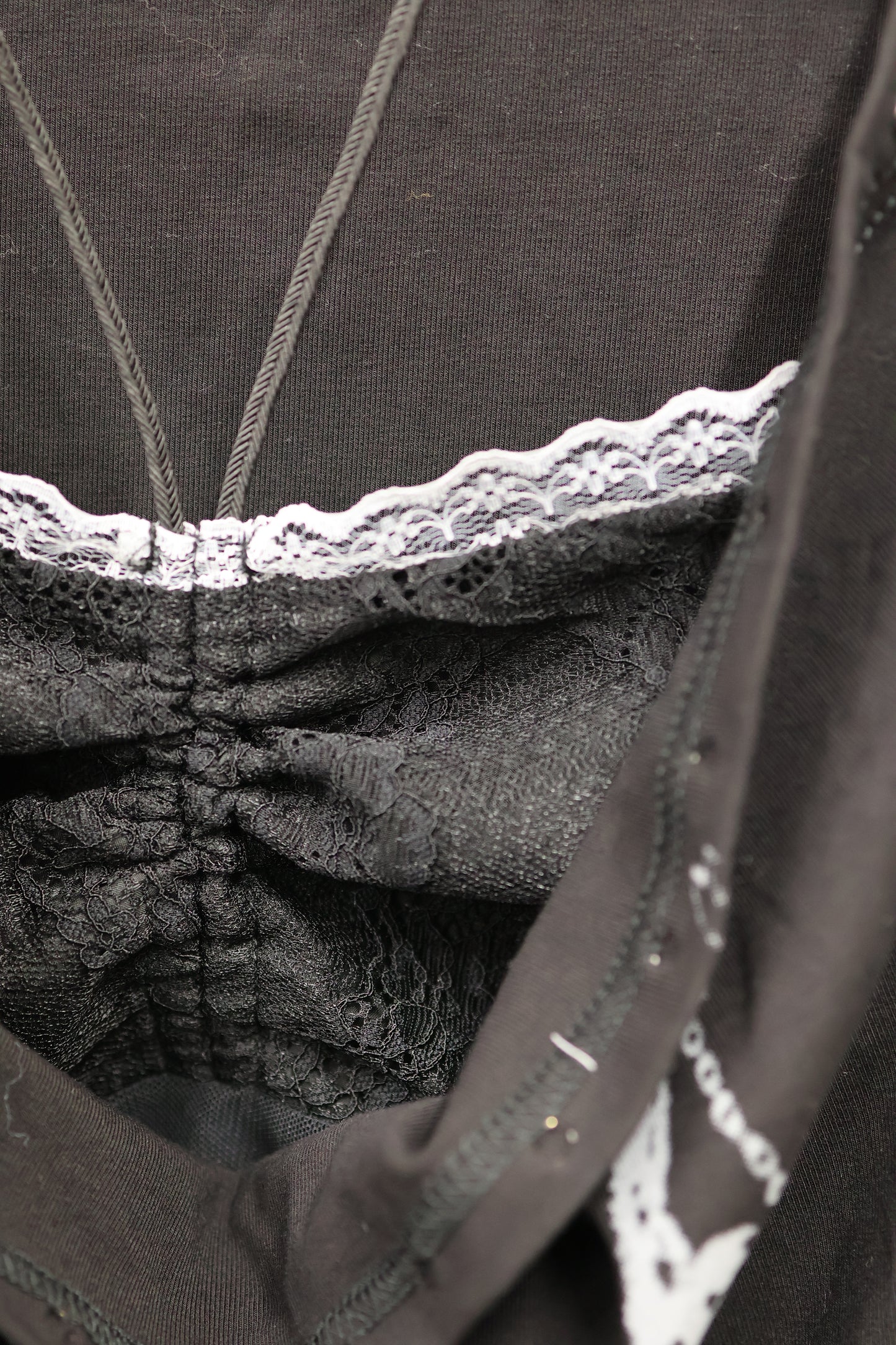 25-942 Chain Cross L/S A345