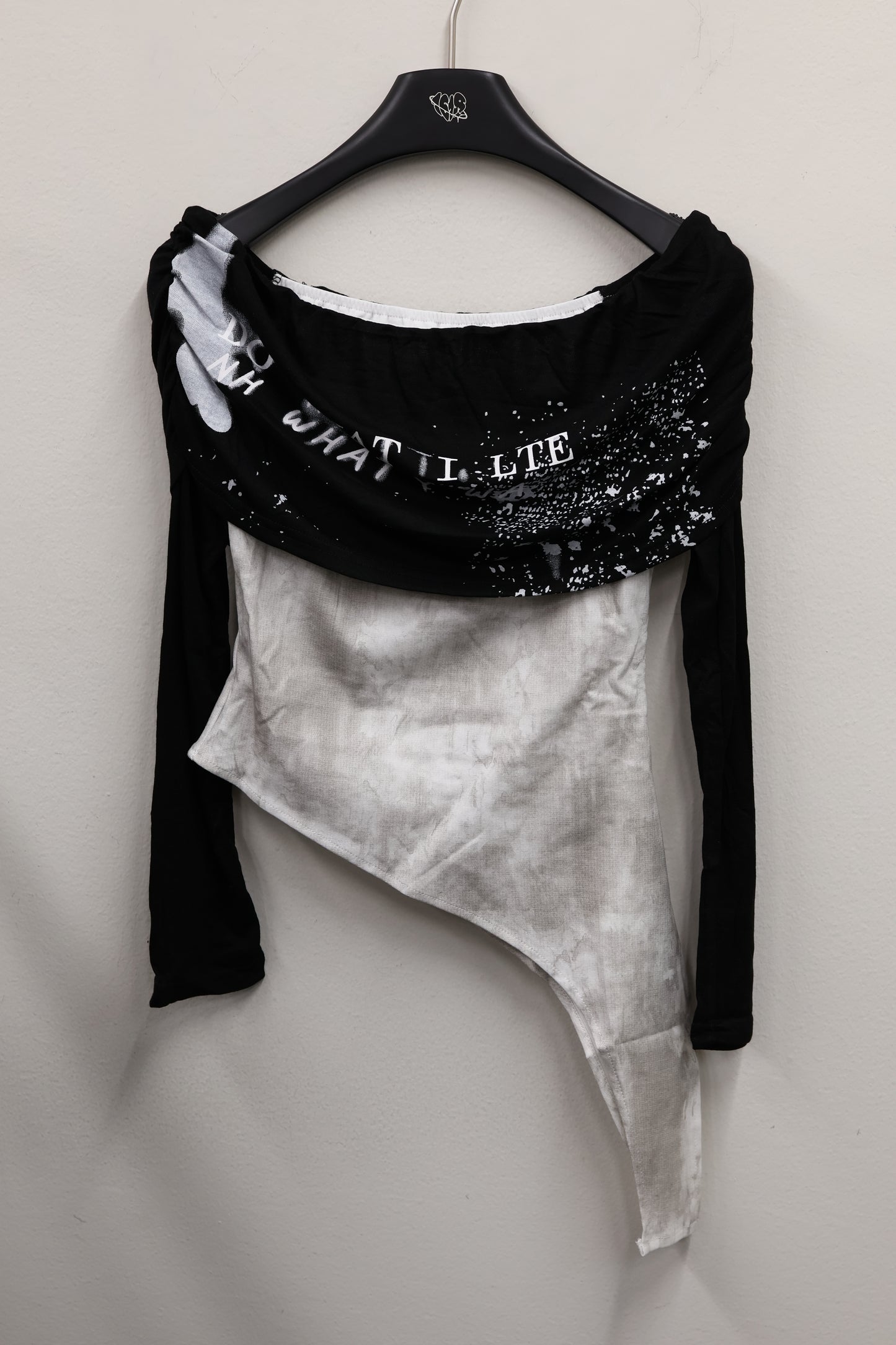 Midnight off-Shoulder A290