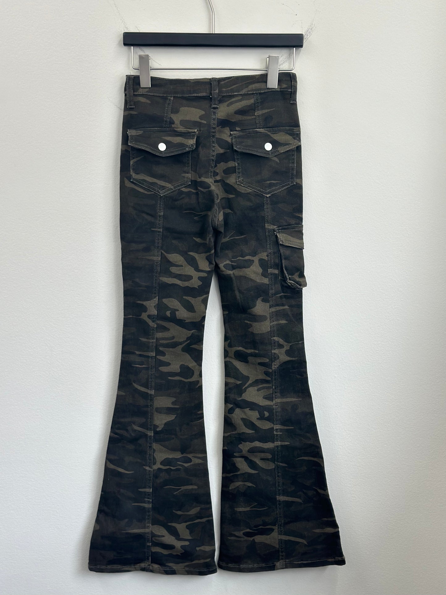 camo flare denim A25