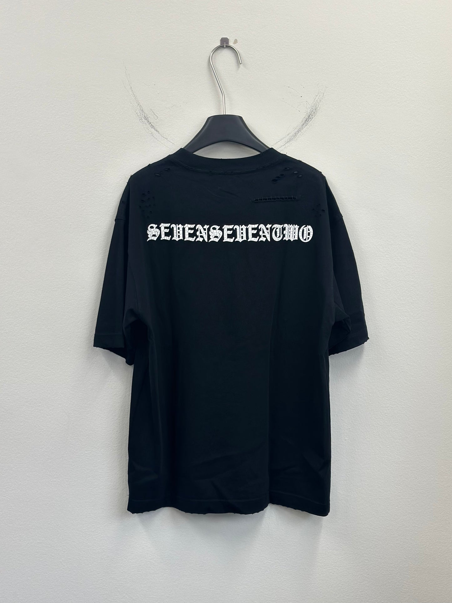 old english tee A53