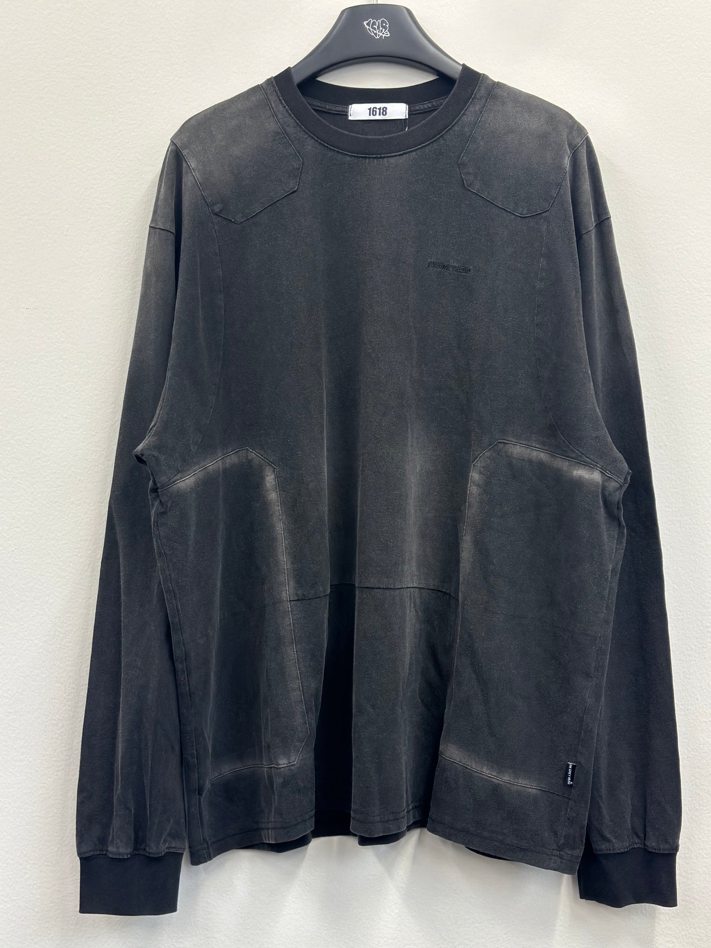 left logo L/S A148
