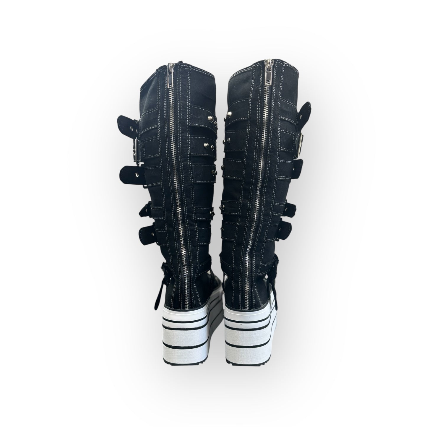 studssole sneaker I28