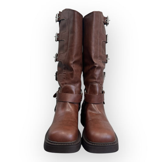 buckle long boots S8