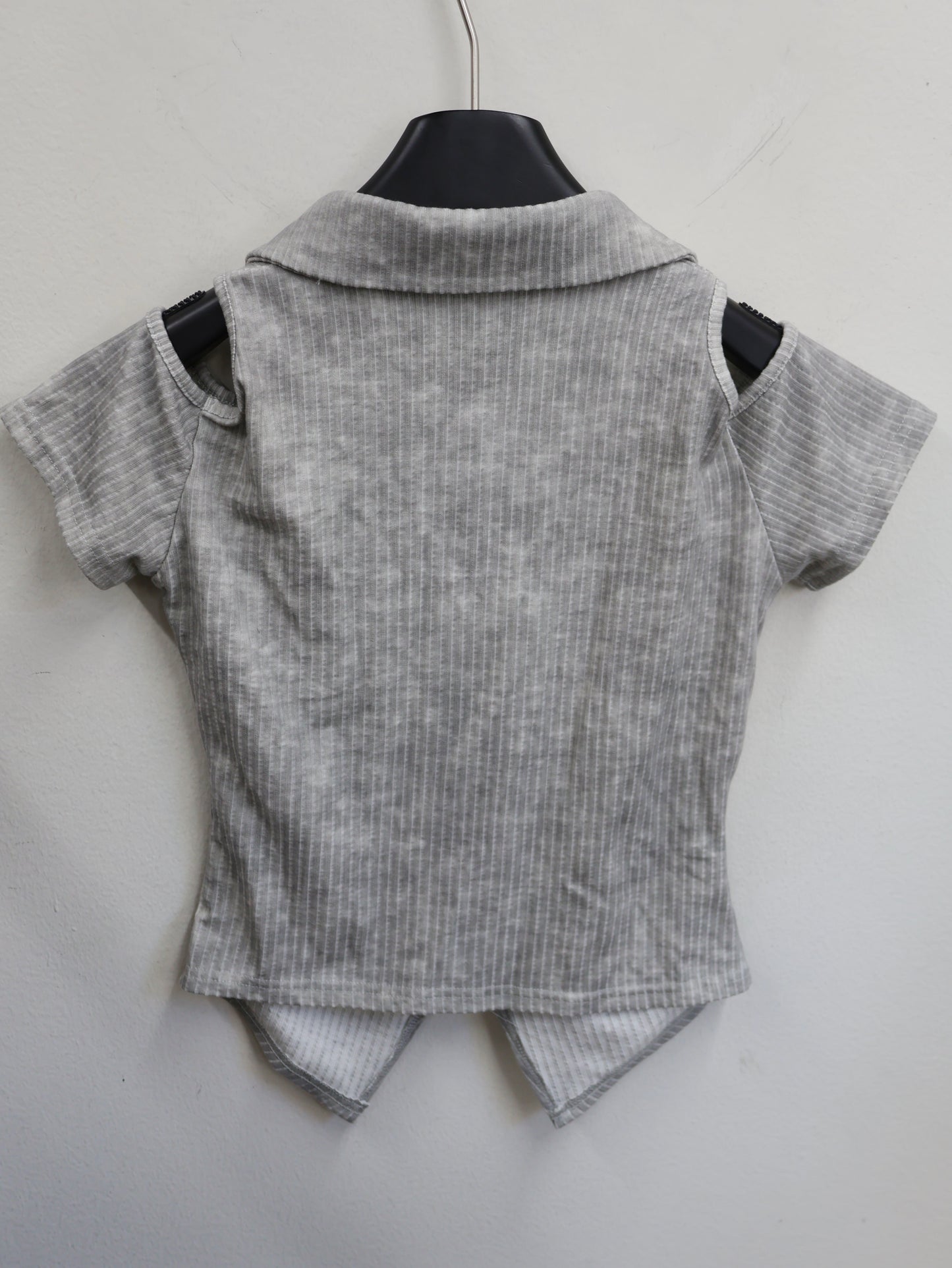Cut Shoulder Zip Top A541