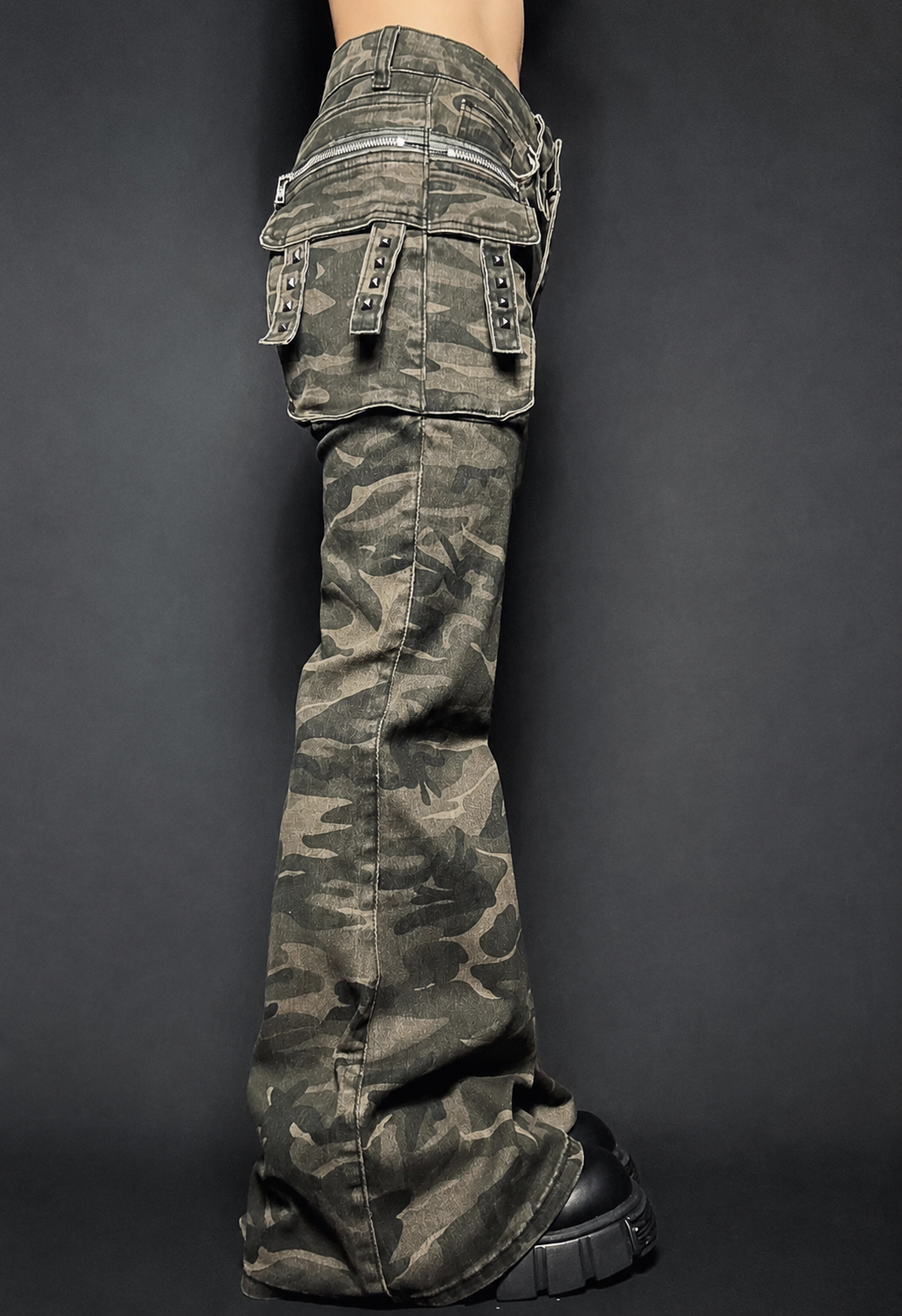 Ripped Camo Pants A326