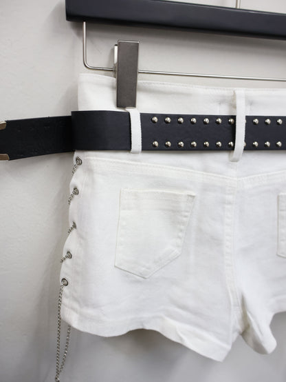 Fray Shorts  A534