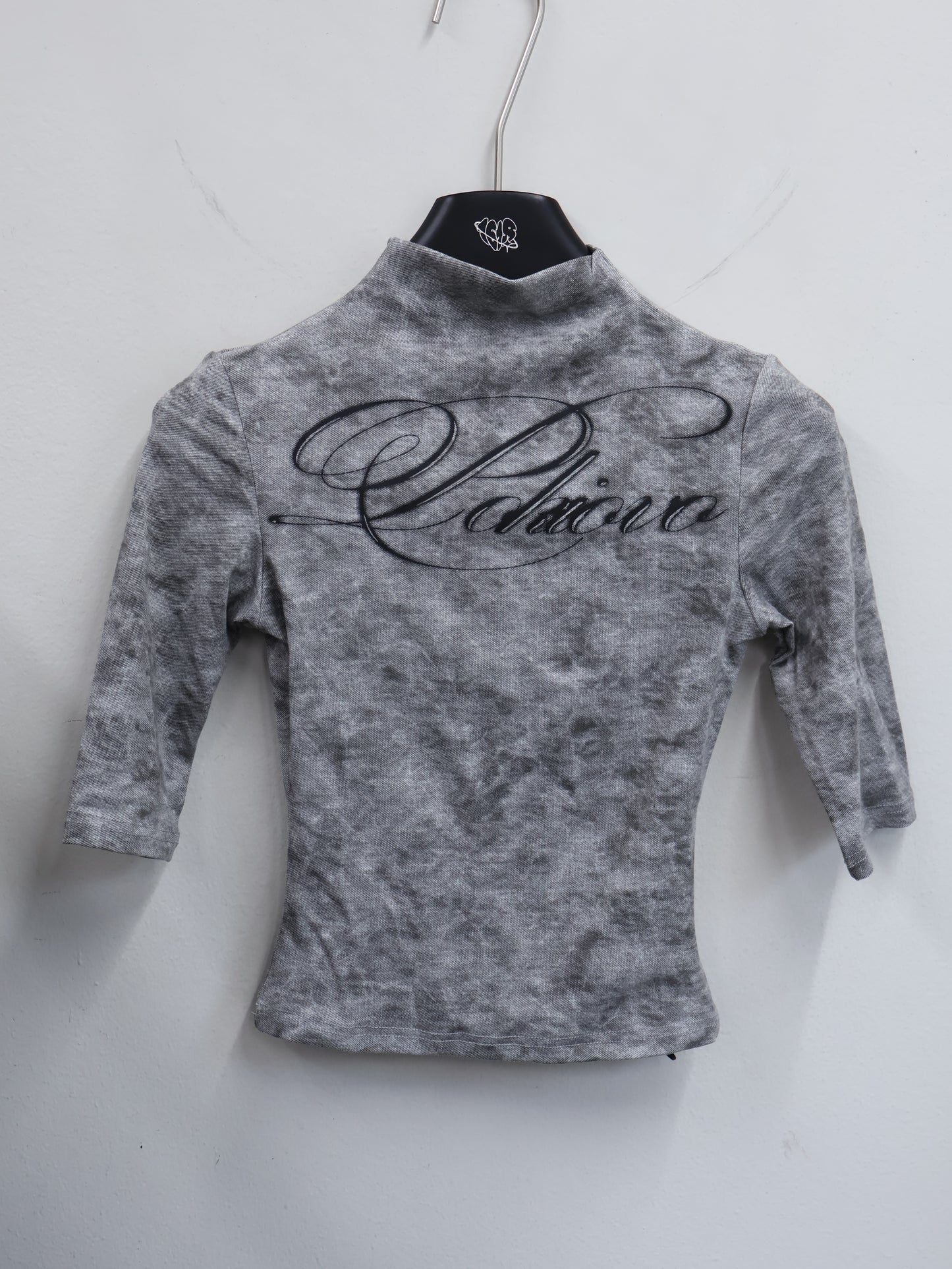 Dust Long Sleeve A517