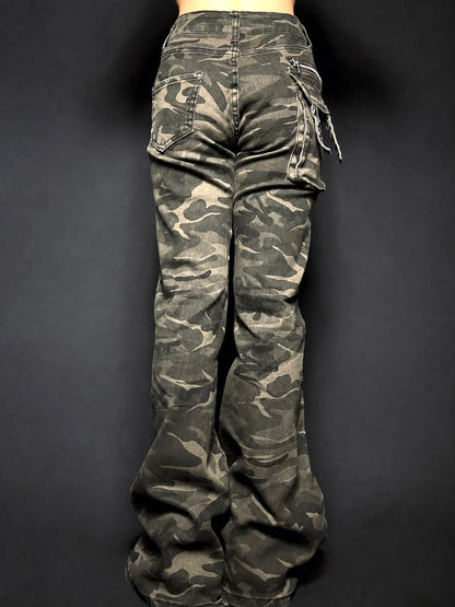 Ripped Camo Pants A326