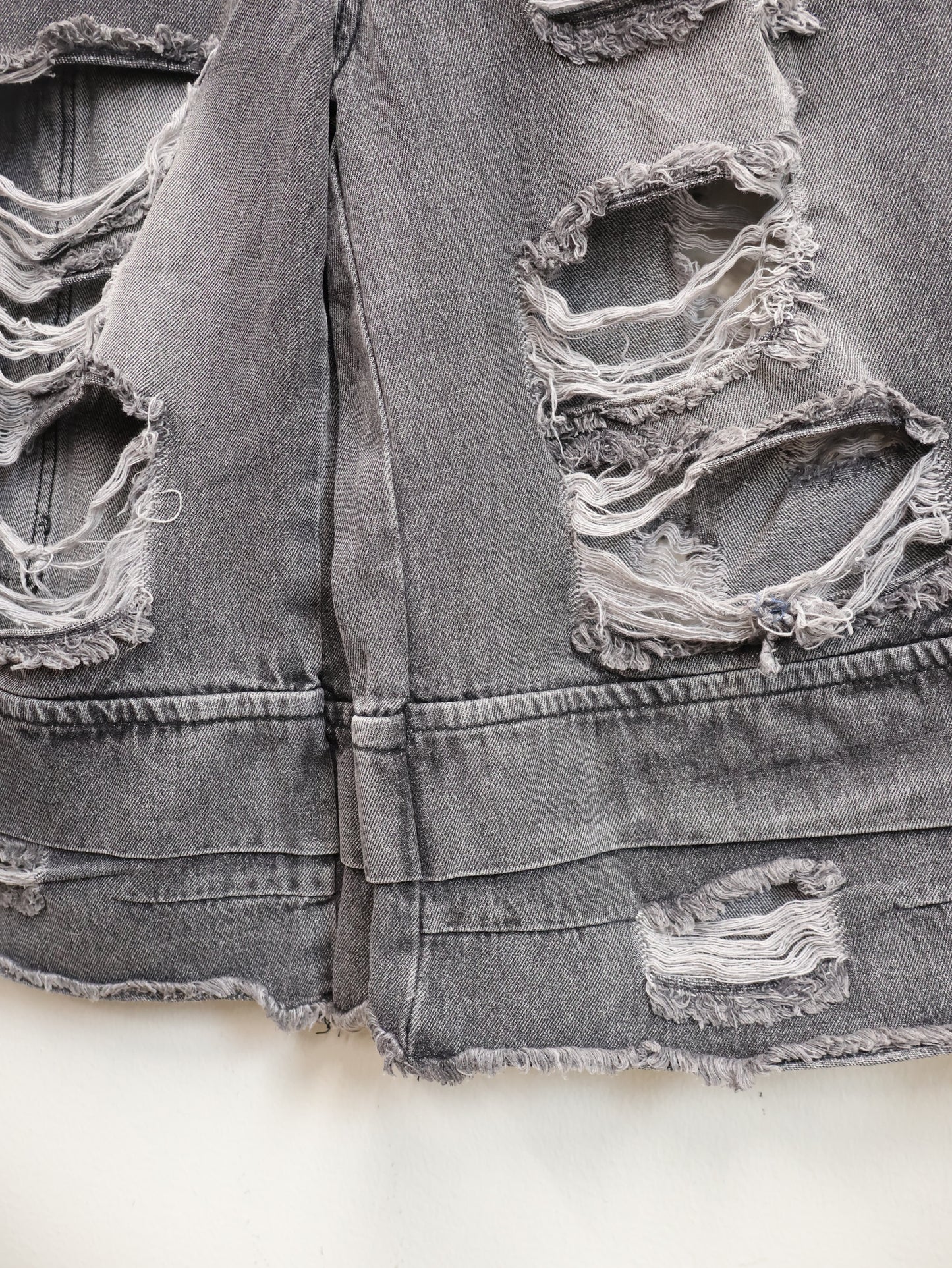 Fray Cargo Denim shorts A507