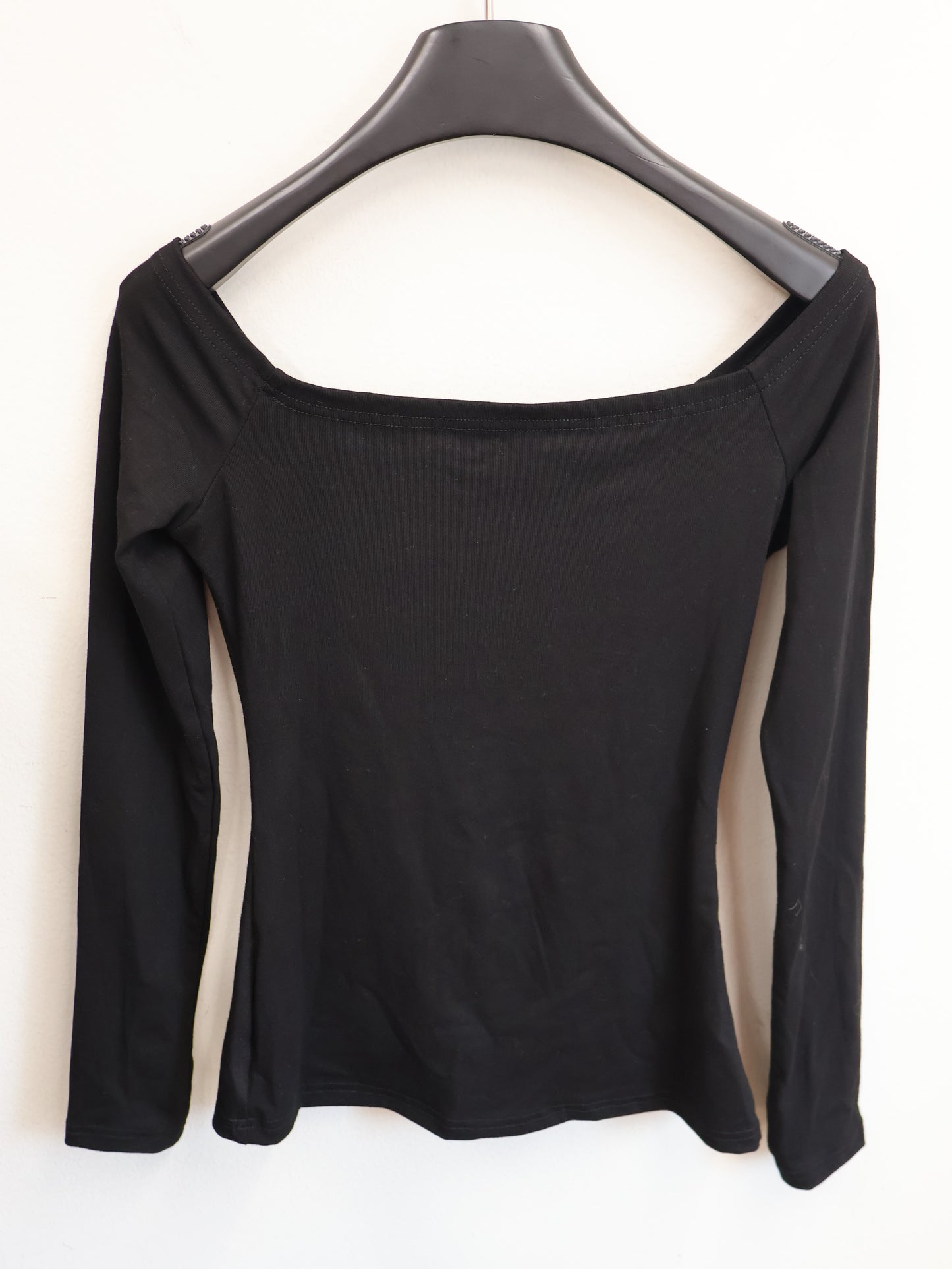 Core Off-Shoulder Tpo A512