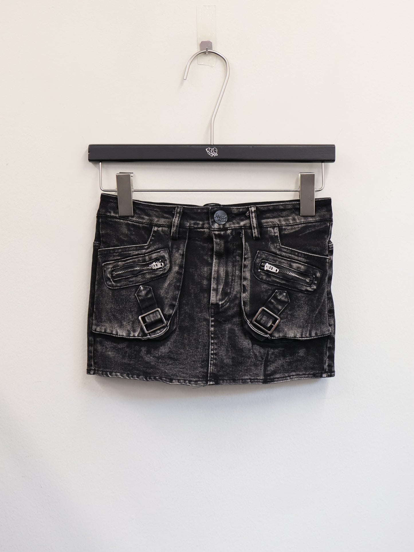 Rouge Mini Skirt A454