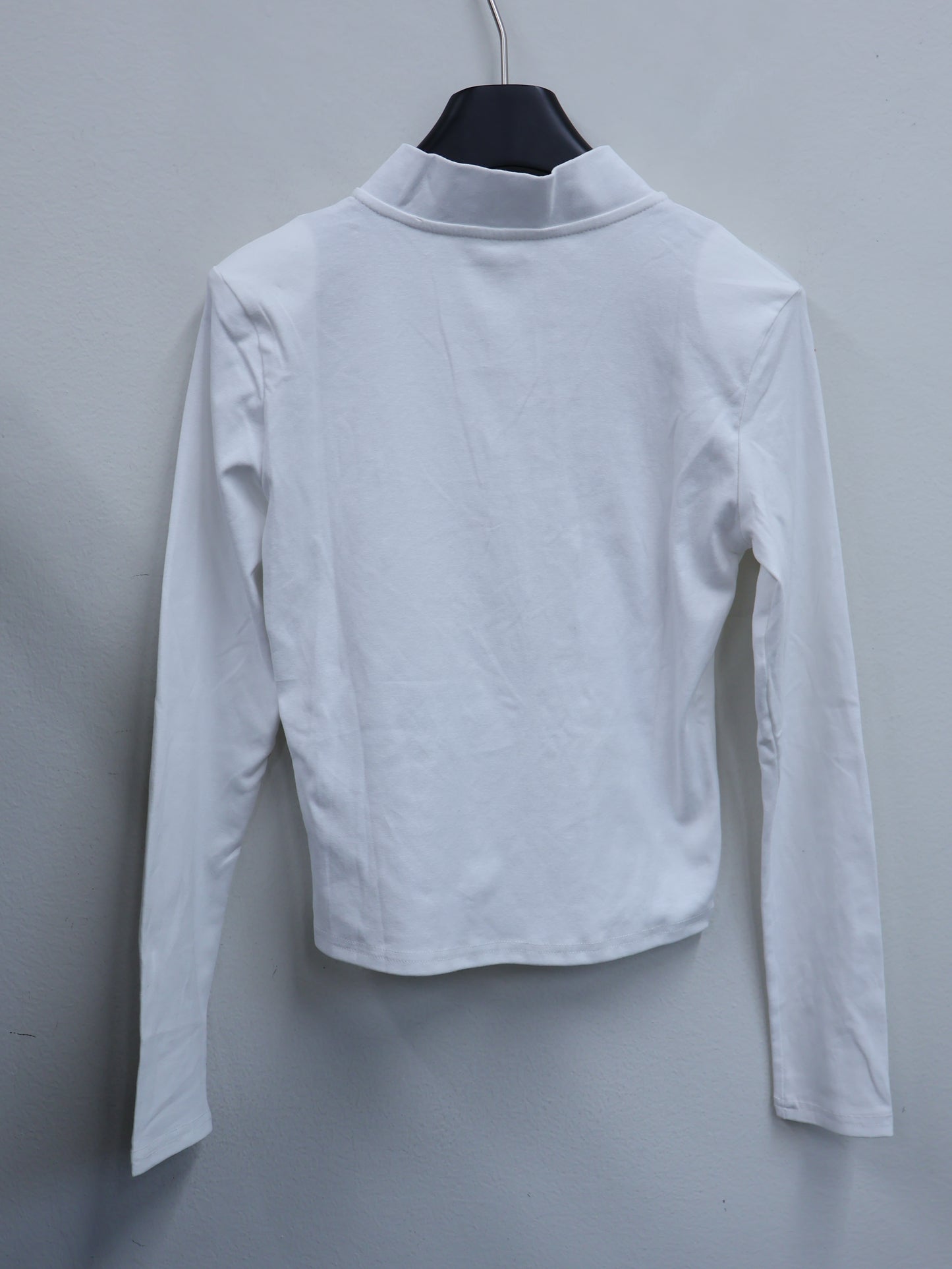 Zip Cross Sleeve Top A522