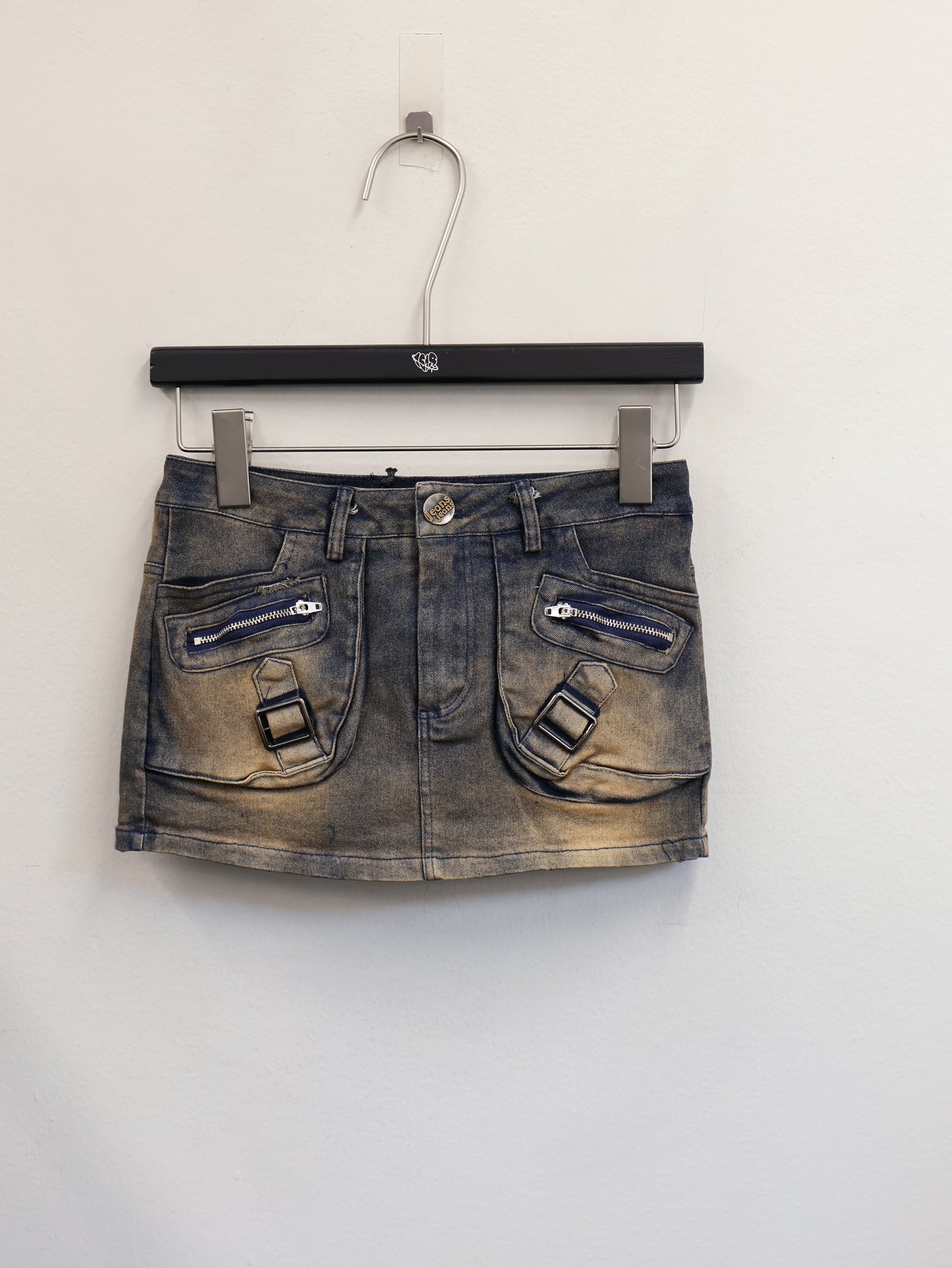 Rouge Mini Skirt A454