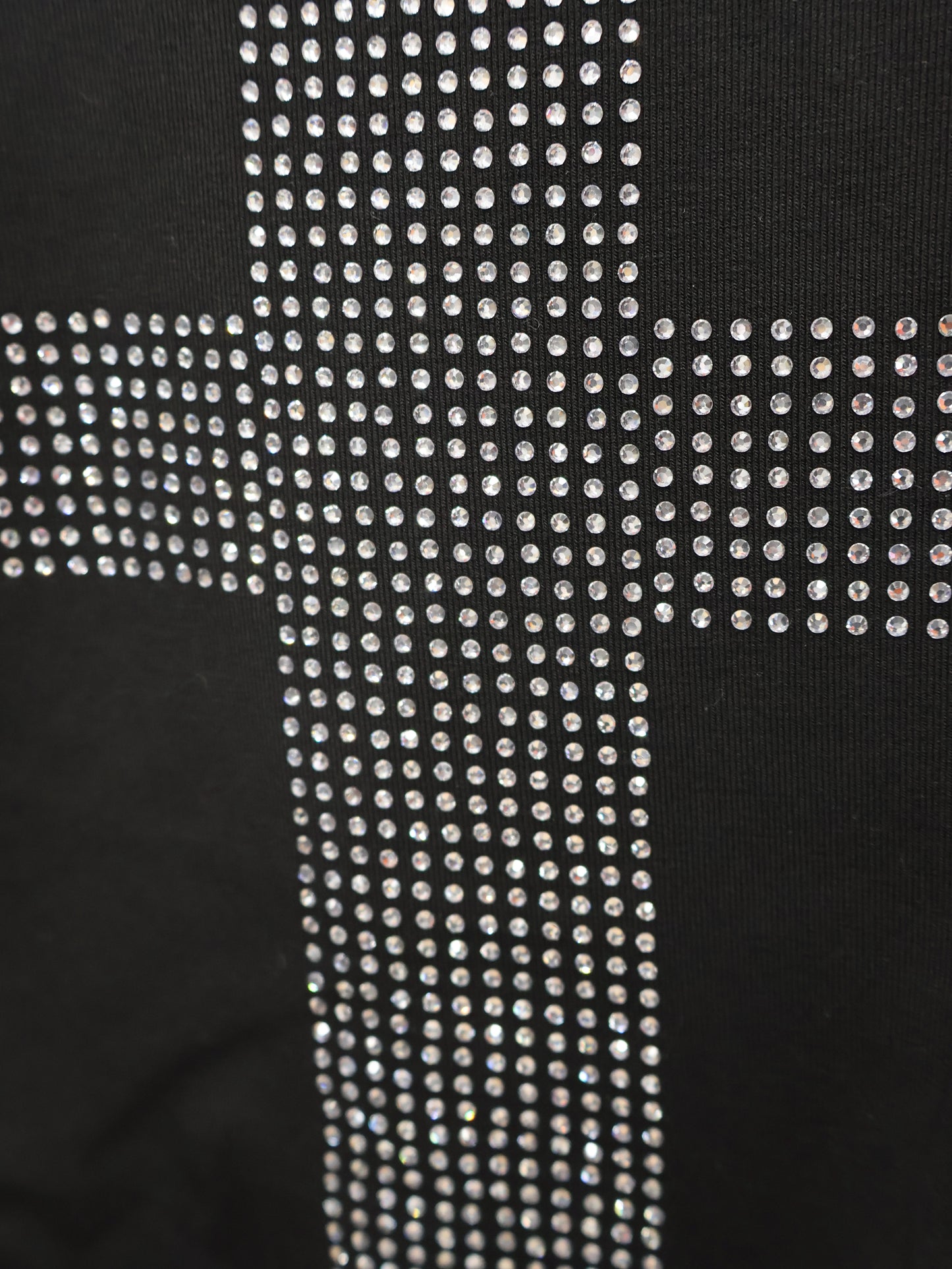 Stud Cross Tee A510