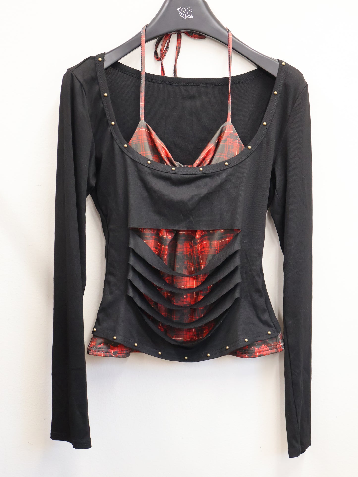 Rift Cutout Top A483