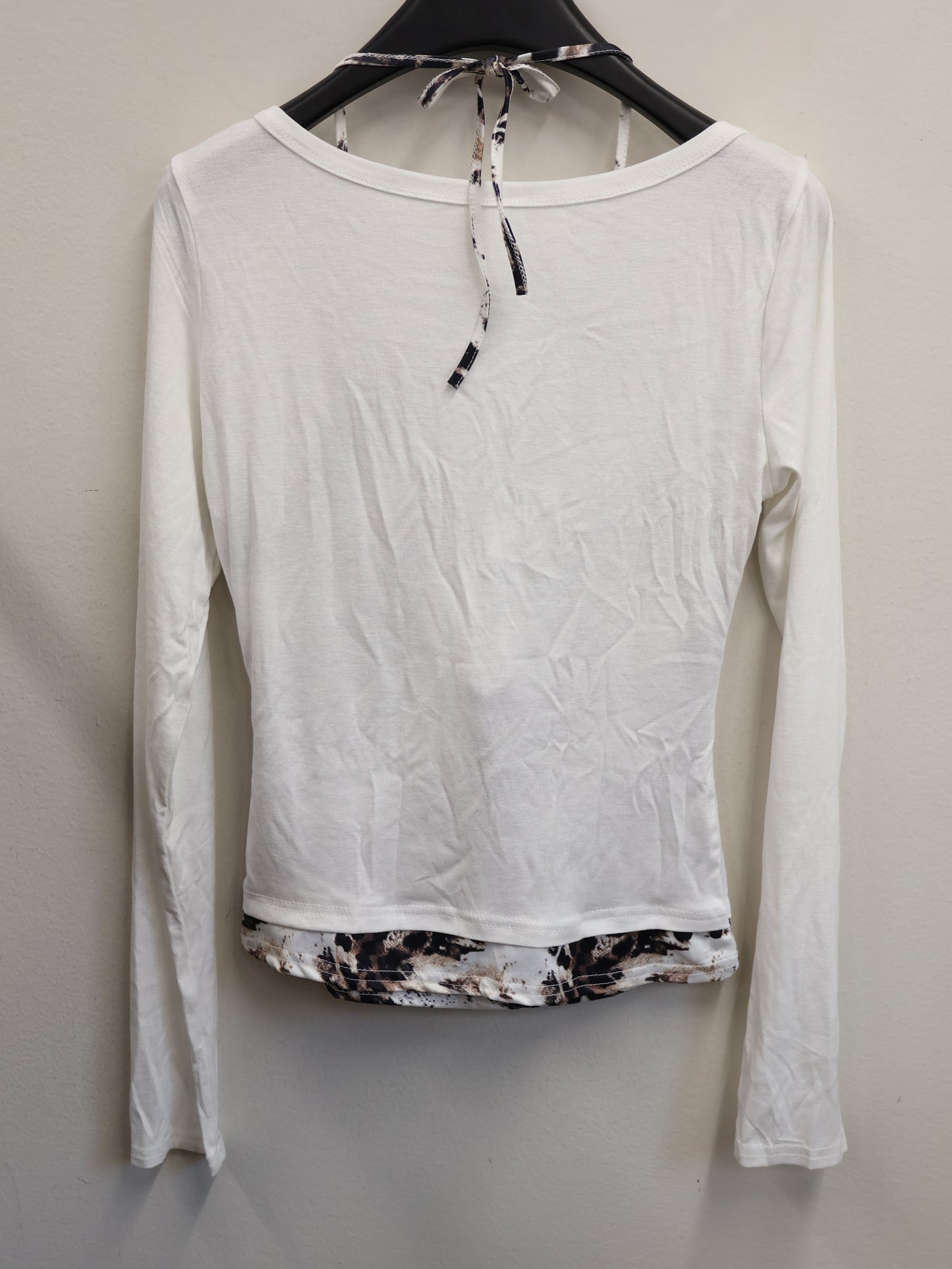 Rift Cutout Top A483