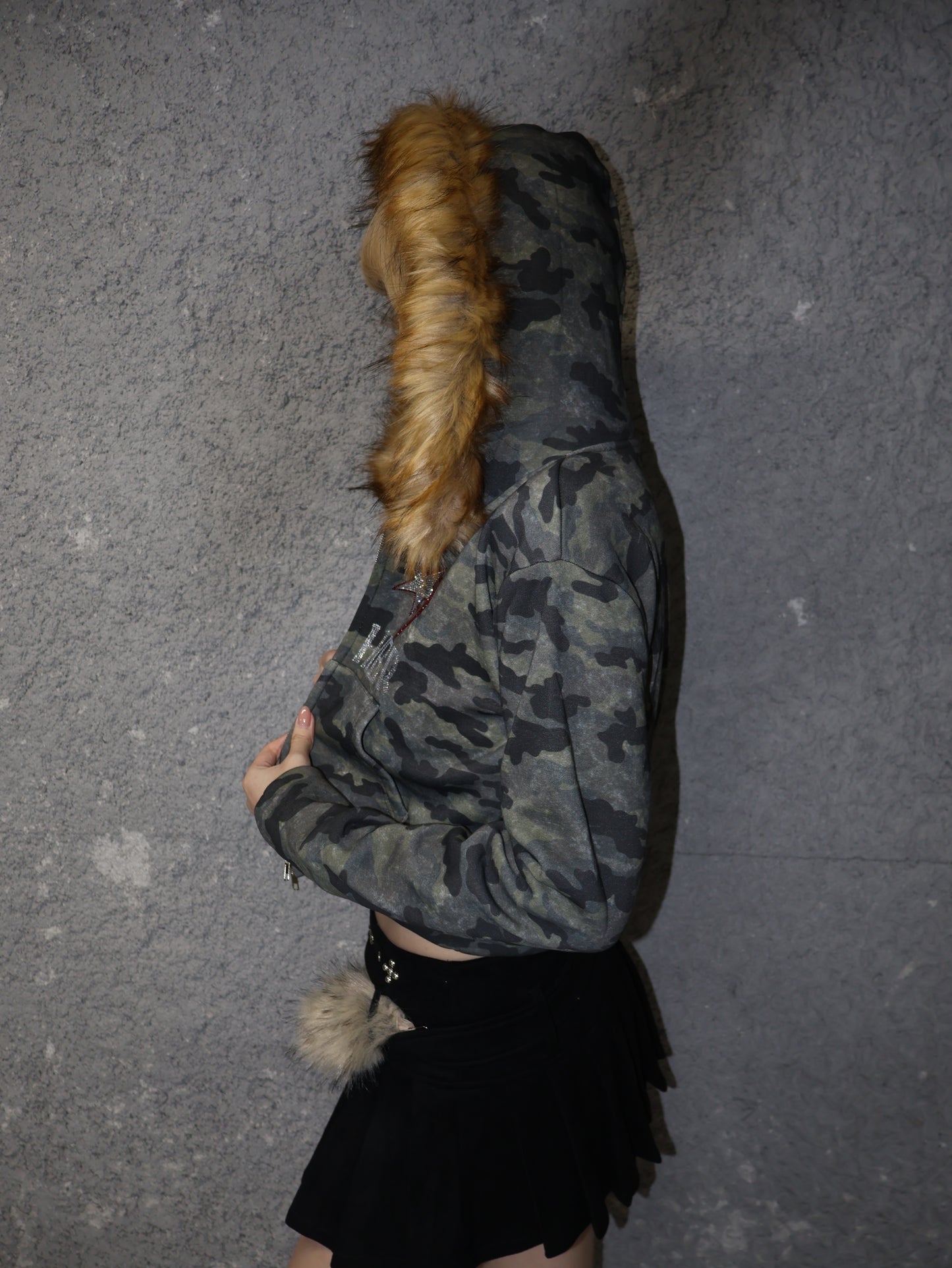 25-904 Fuzzy Camo hoddie A450