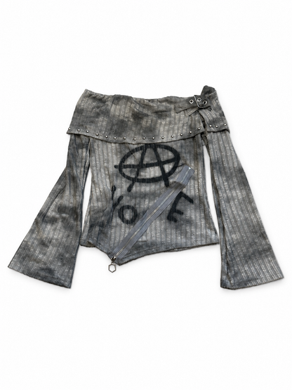 Graffiti Stud Top A673