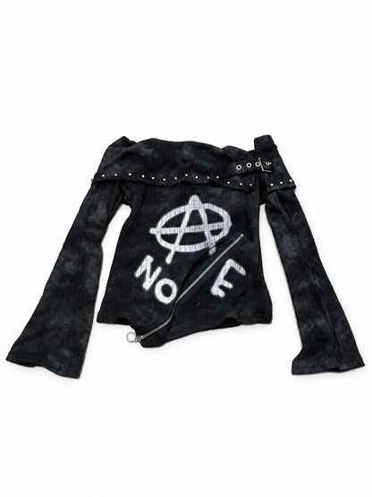 Graffiti Stud Top A673