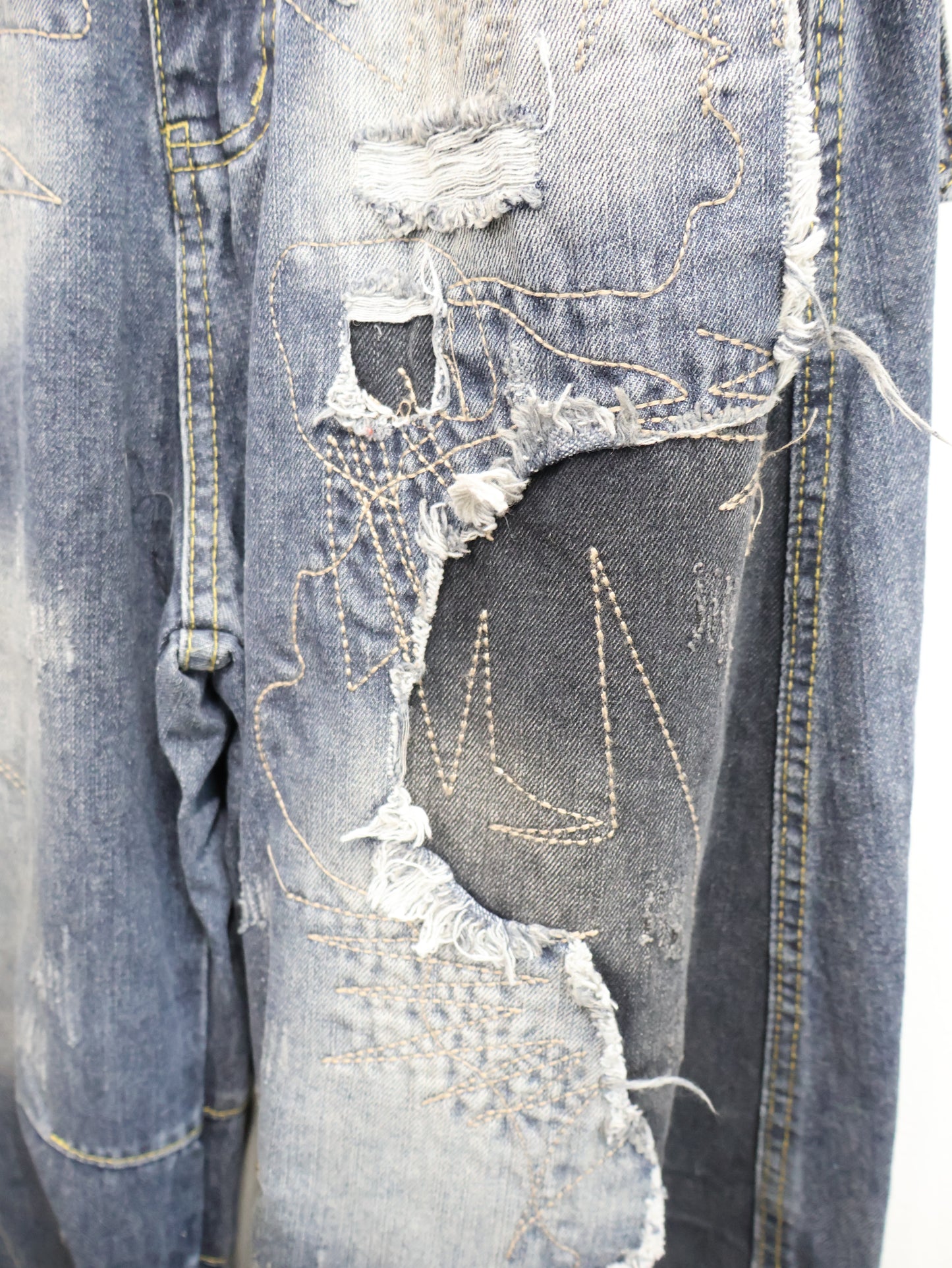 Ruin Cross Denim  A532
