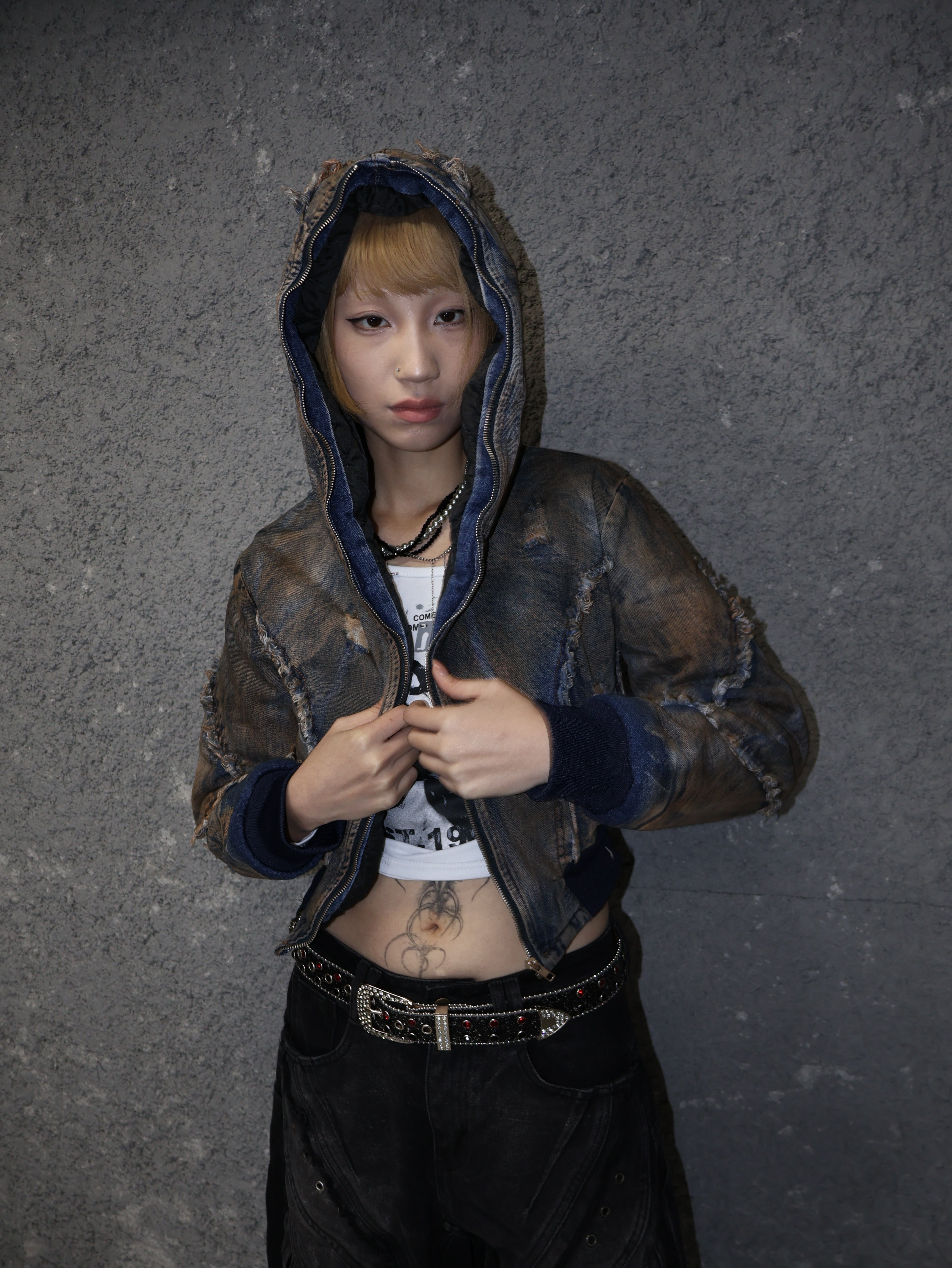 アウター – 1618