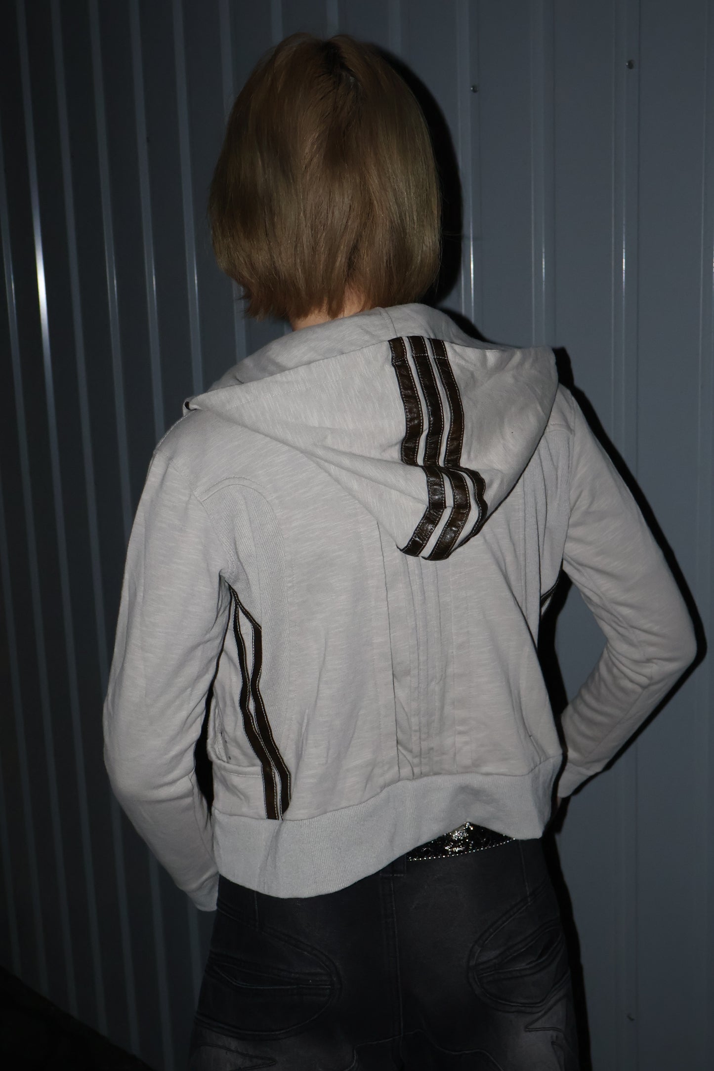 25-926 Slash Zip Hoodie A425