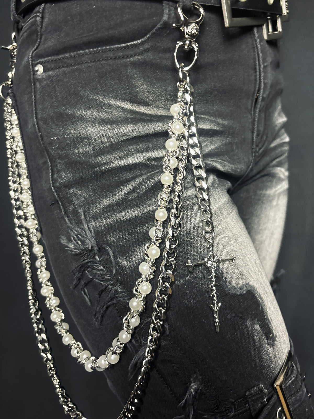 Pearl Cross Chain A695