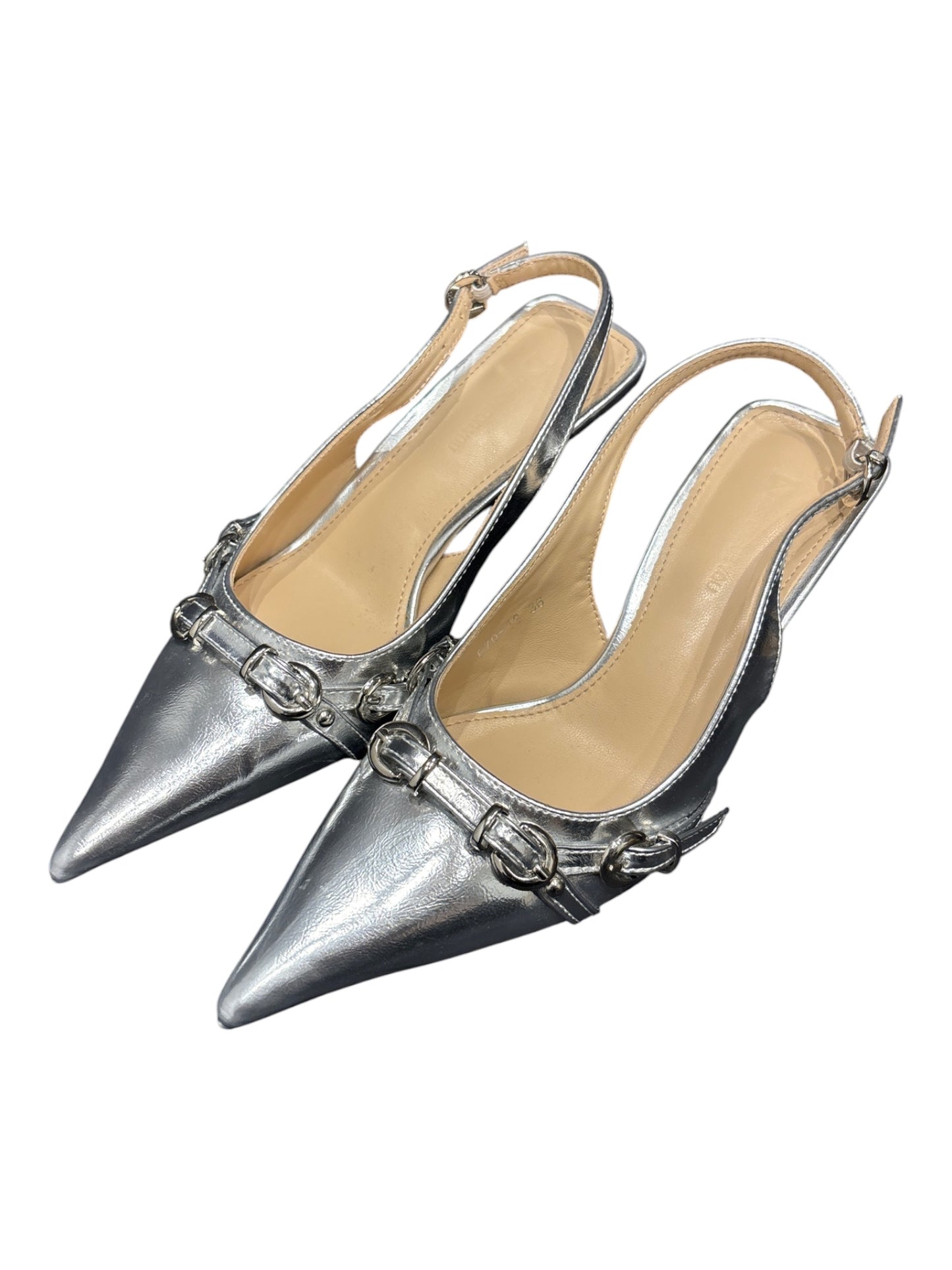 25-K63 strap pumps  A683