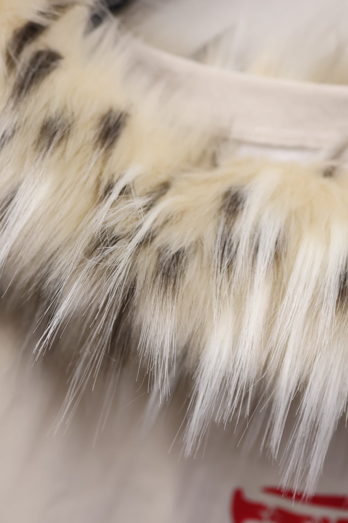 25-905 Holy Fur sweat A429