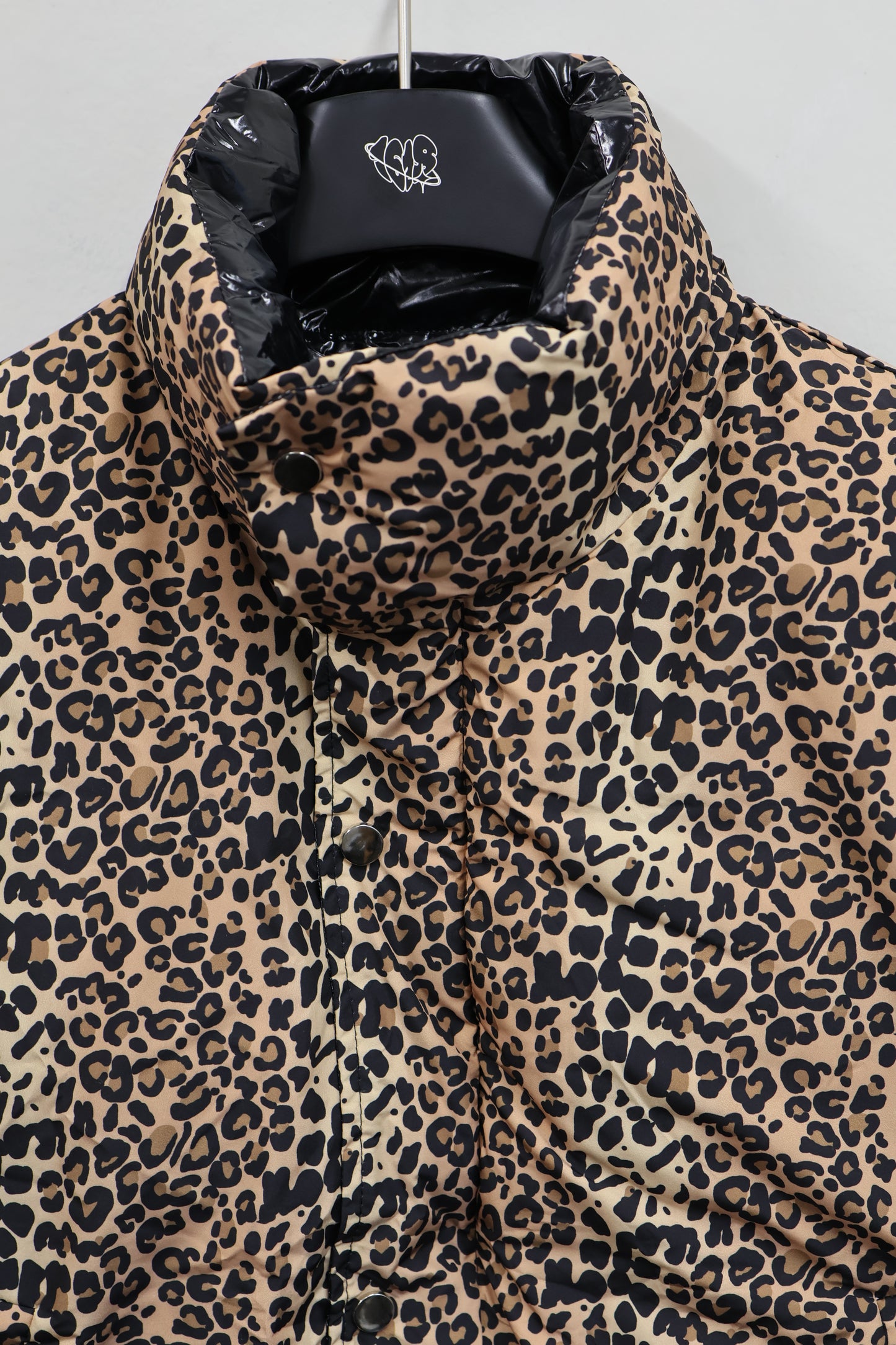 volume animal outer A433