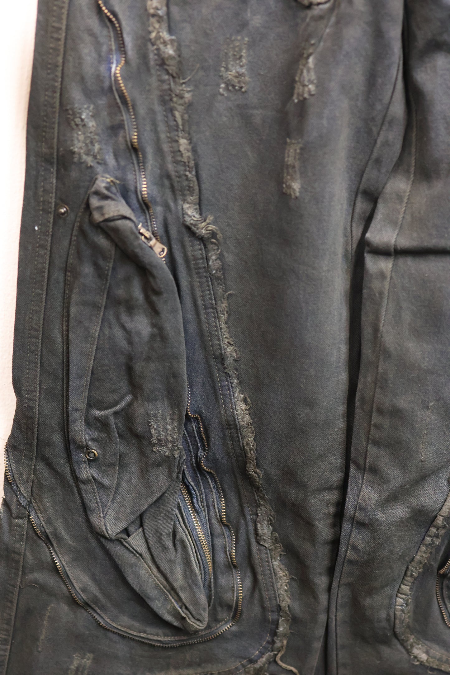 metal zip flare denim　A436