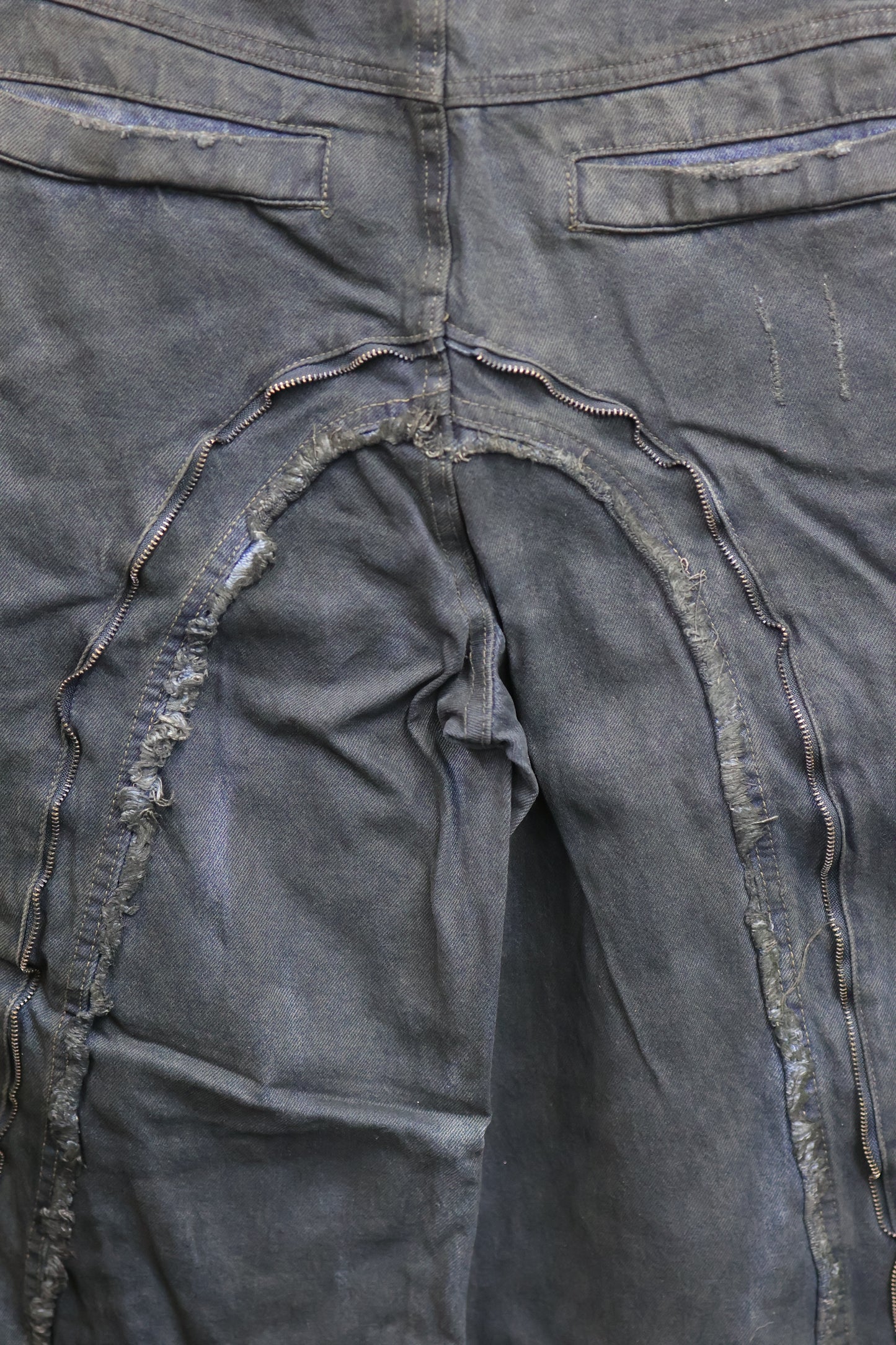 metal zip flare denim　A436