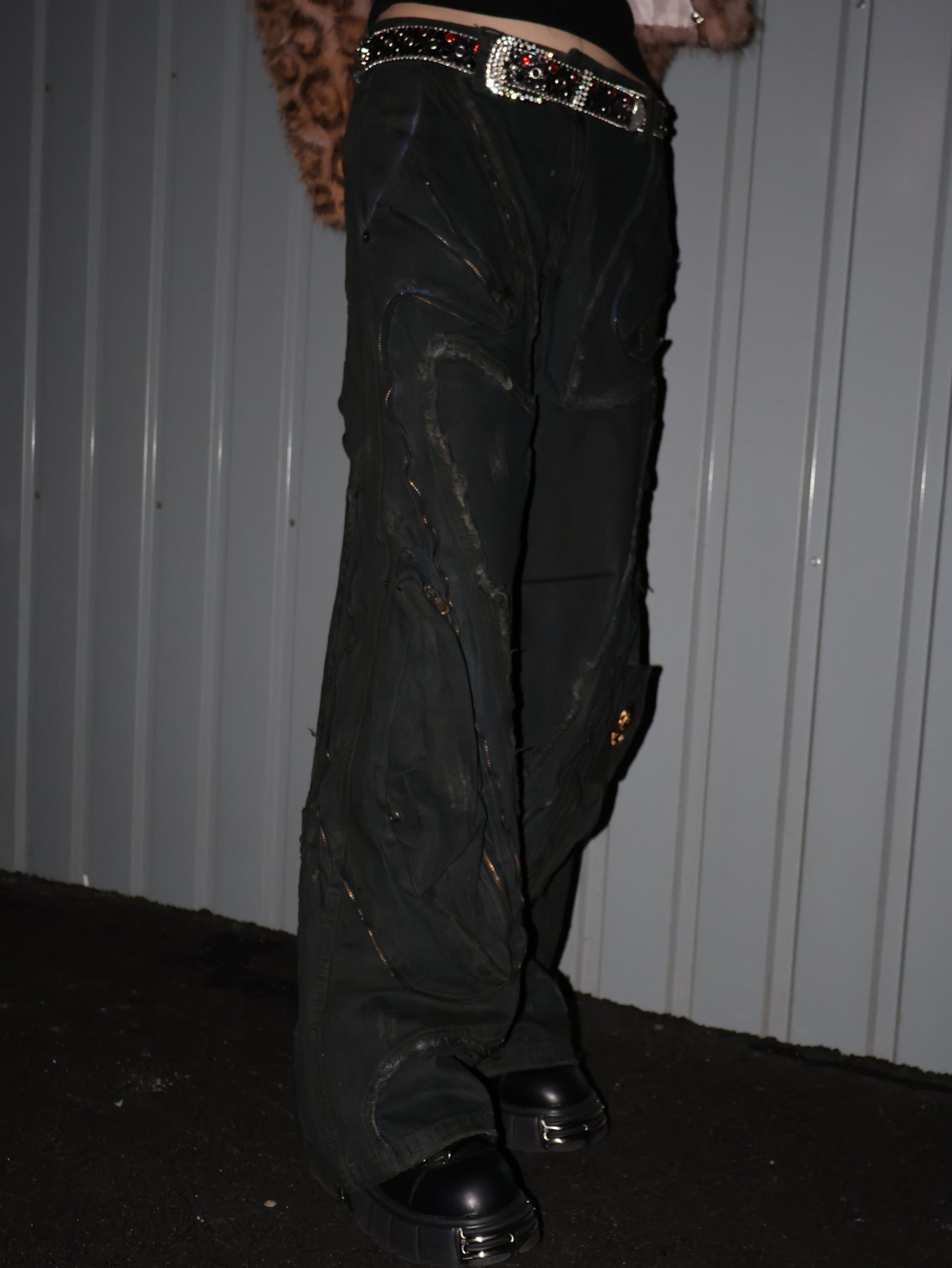 metal zip flare denim　A436