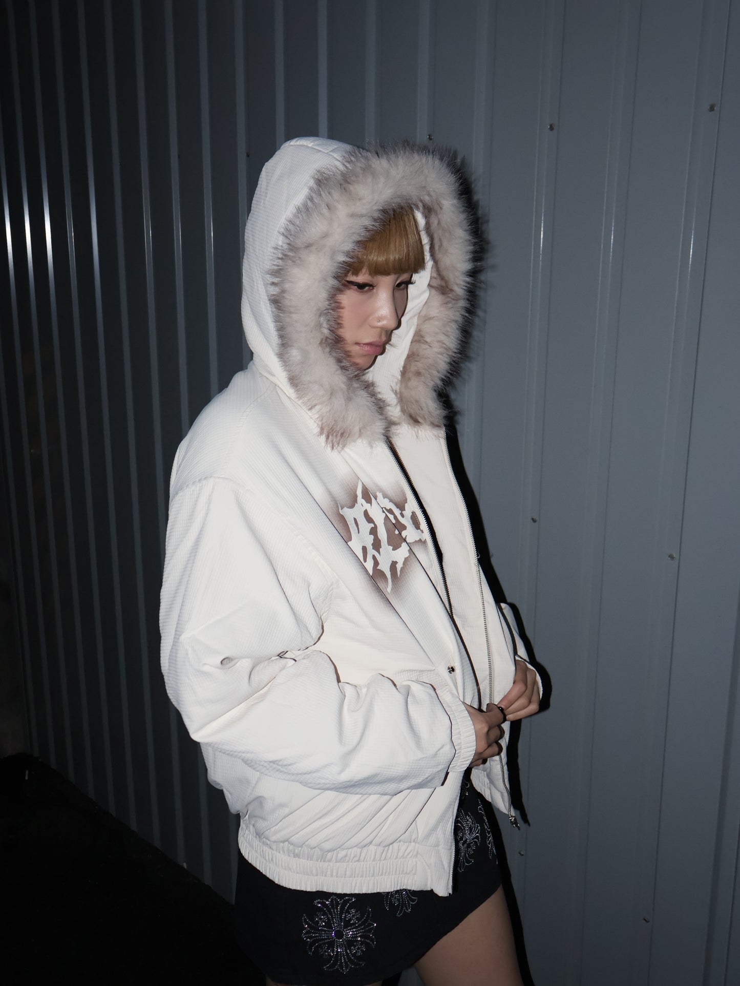 fur hood logo outer A432