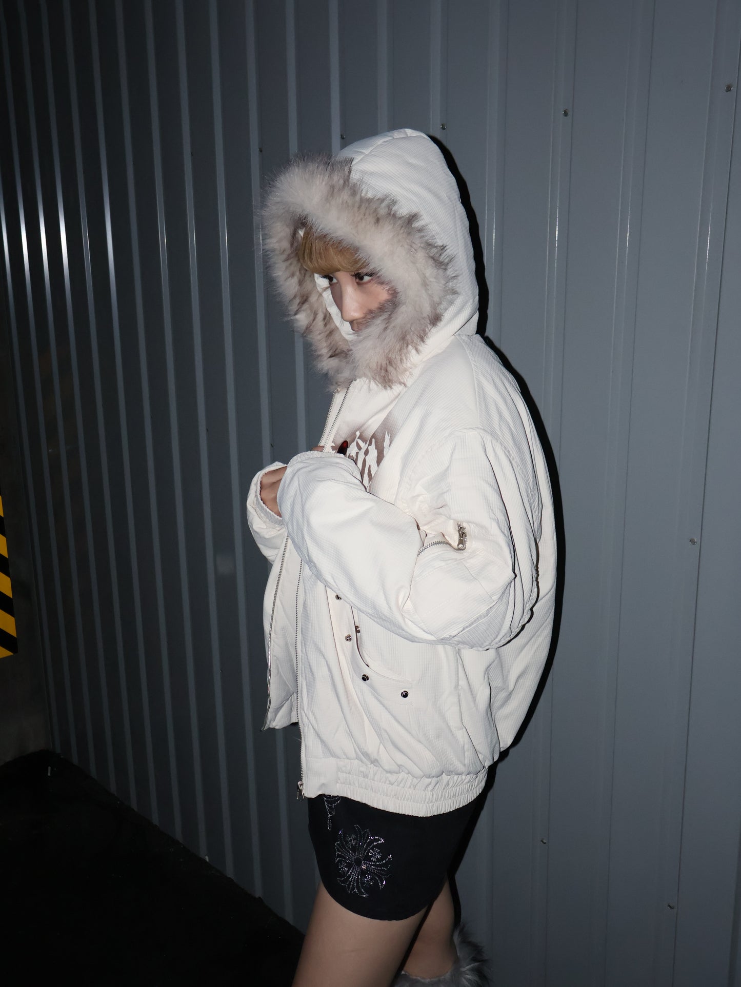fur hood logo outer A432