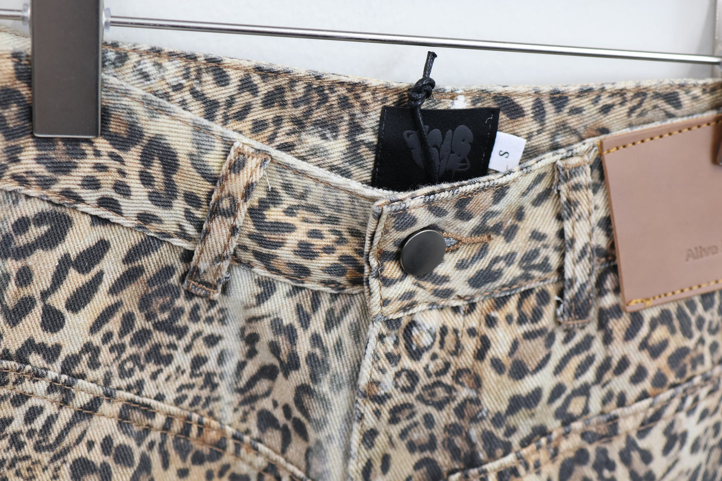 Leo loose pants A266