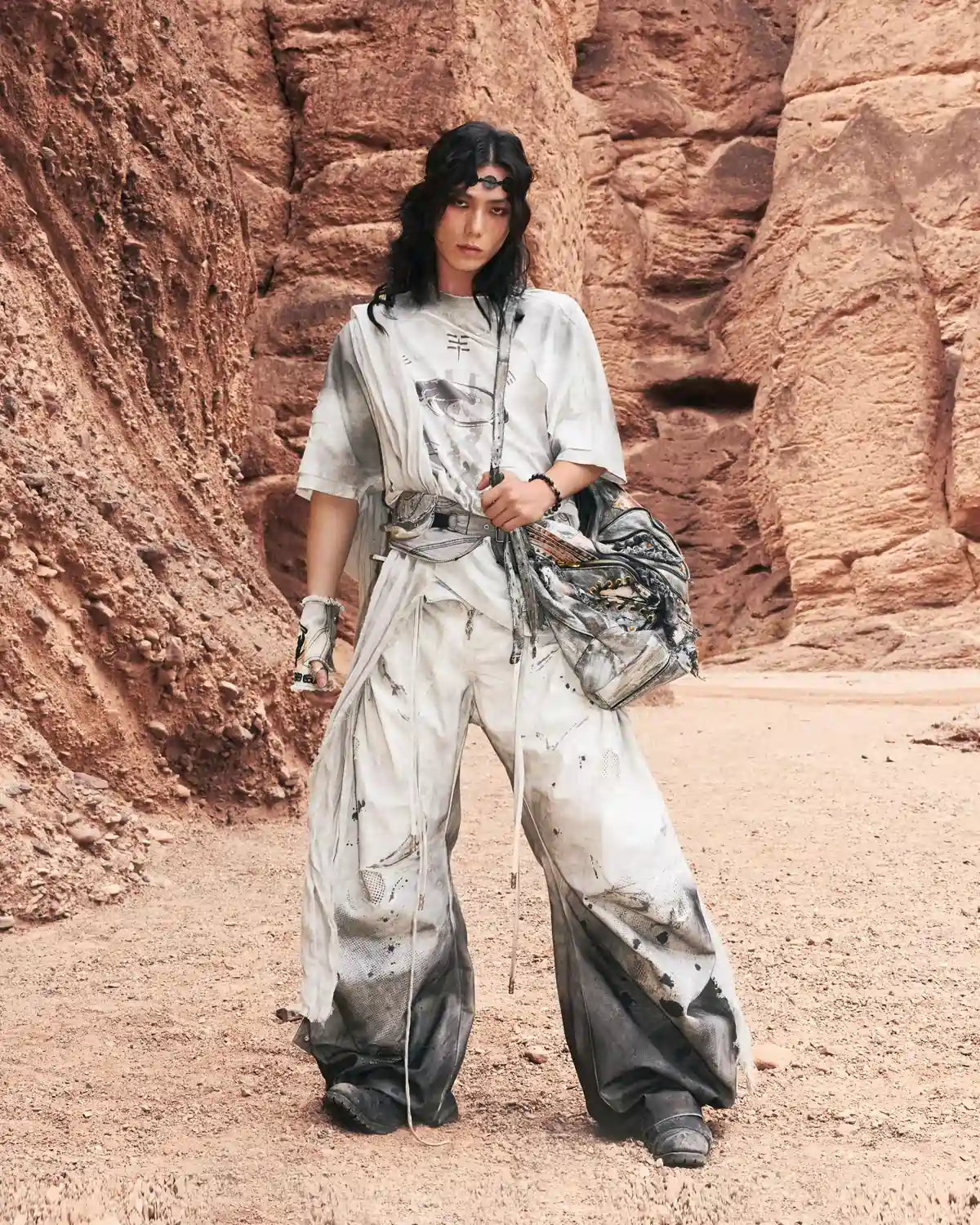 PERSONSOUL CIRCULAR EMBROIDERY ASYMMETRIC DOUBLE-WAIST DENIM JEANS