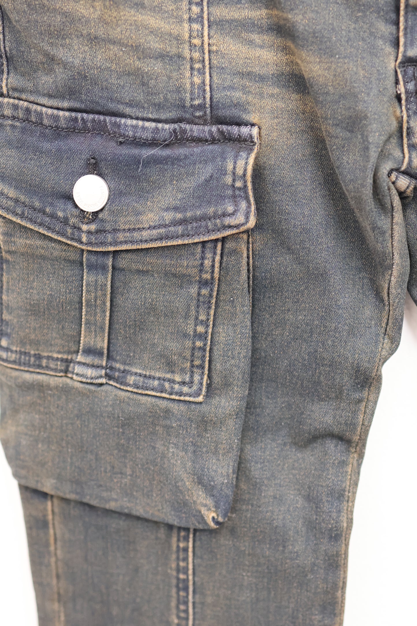 Dirty Cargo Flare A265